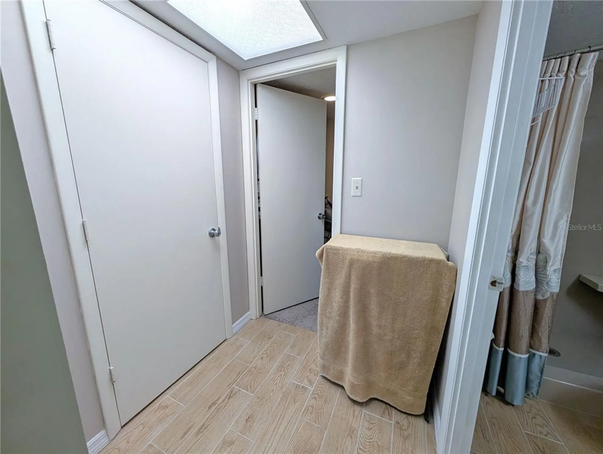 Property Slideshow image 21 of 36 | 3589 lake bayshore dr # j-303, Bradenton, FL, 34205