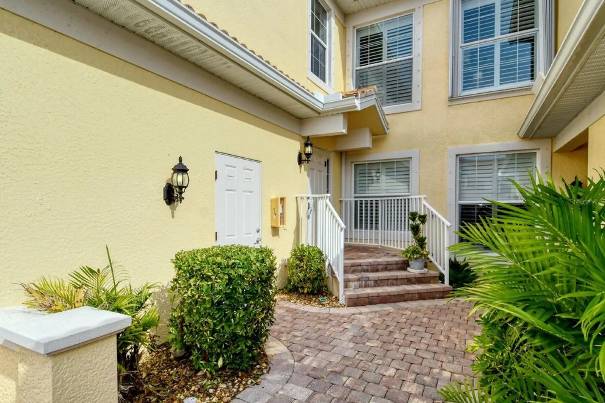 Property Slideshow image 19 of 47 | 1251 burgos dr # 303, Sarasota, FL, 34238