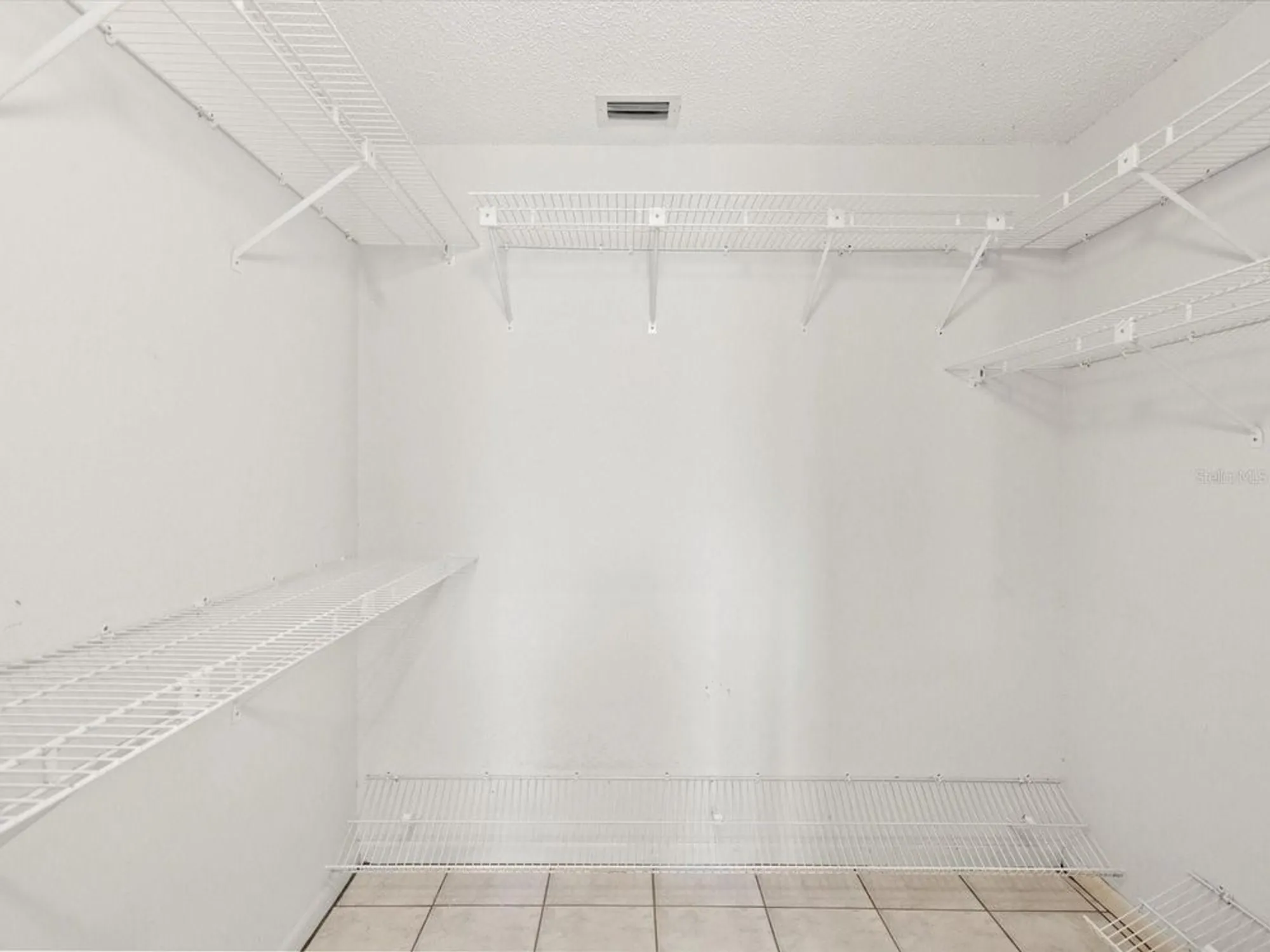 Property Slideshow image 15 of 61 | 11636 aspenwood dr, New Port Richey, FL, 34654