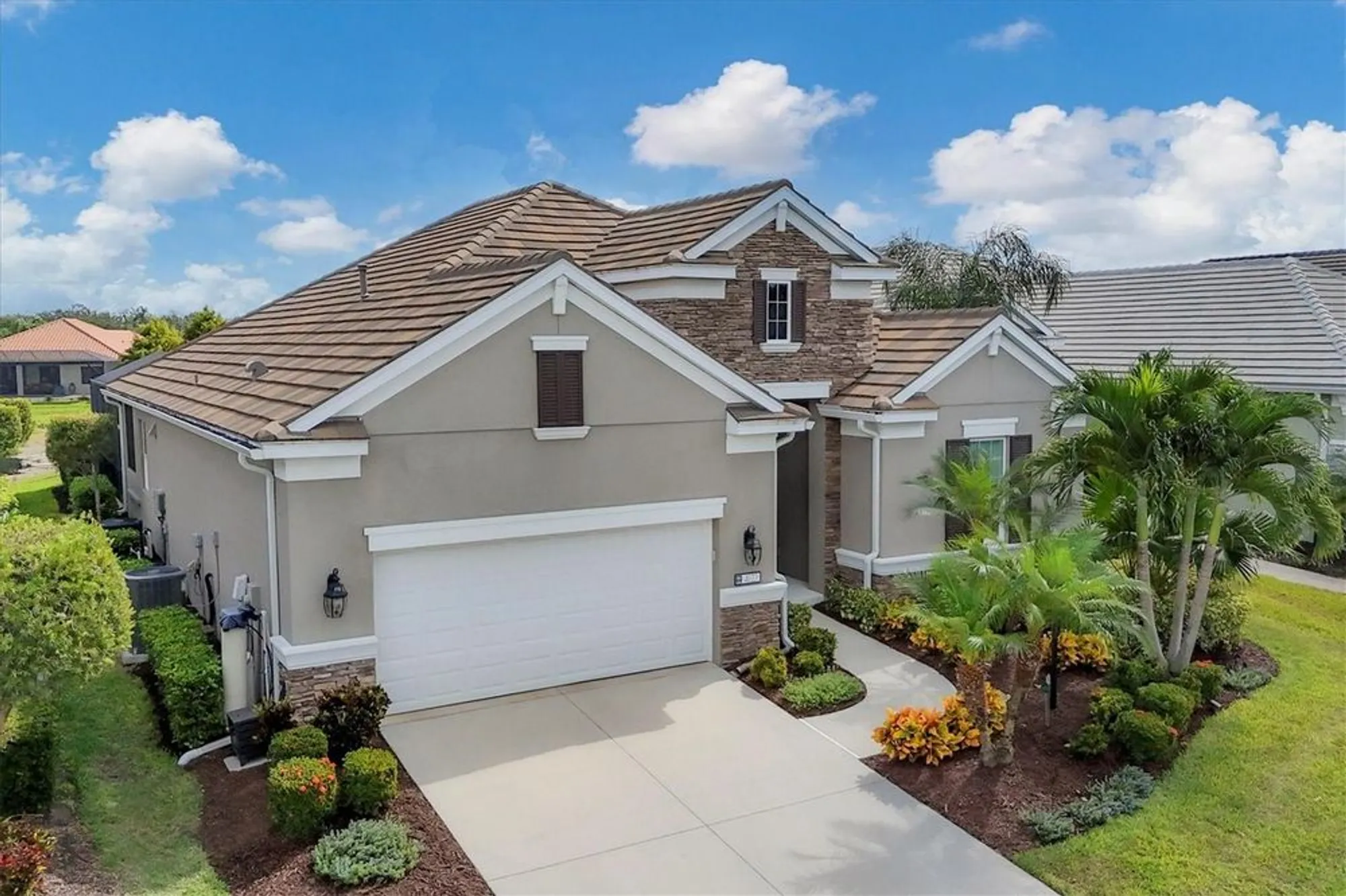 Property Slideshow image 9 of 81 | 4123 midnight blue run, Bradenton, FL, 34211