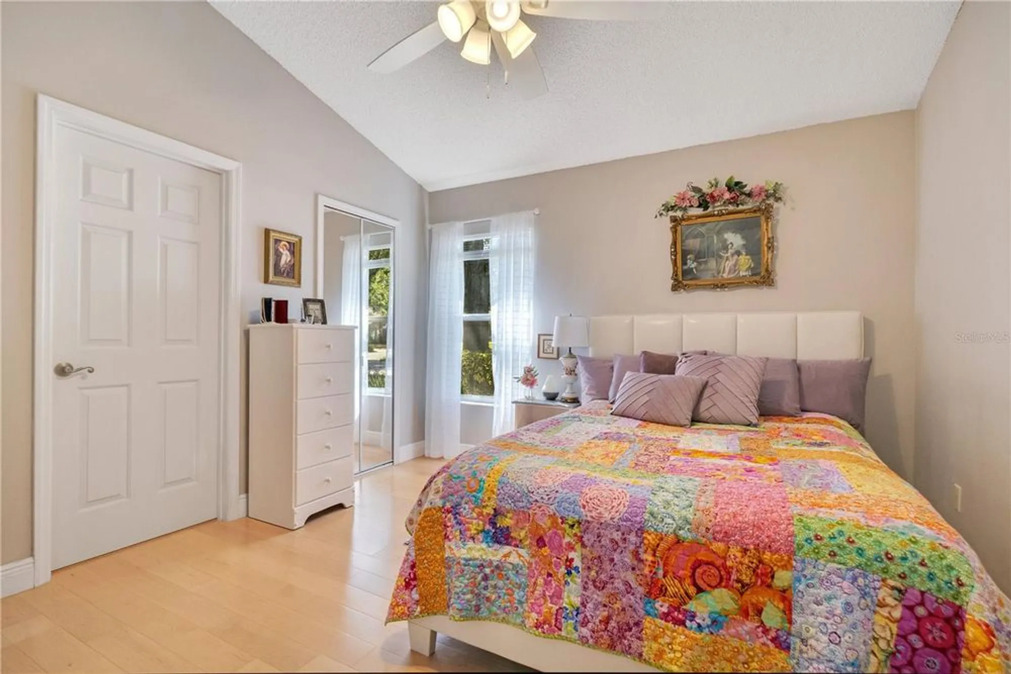 Property Slideshow image 13 of 39 | 25036 cranes roost cir, Leesburg, FL, 34748