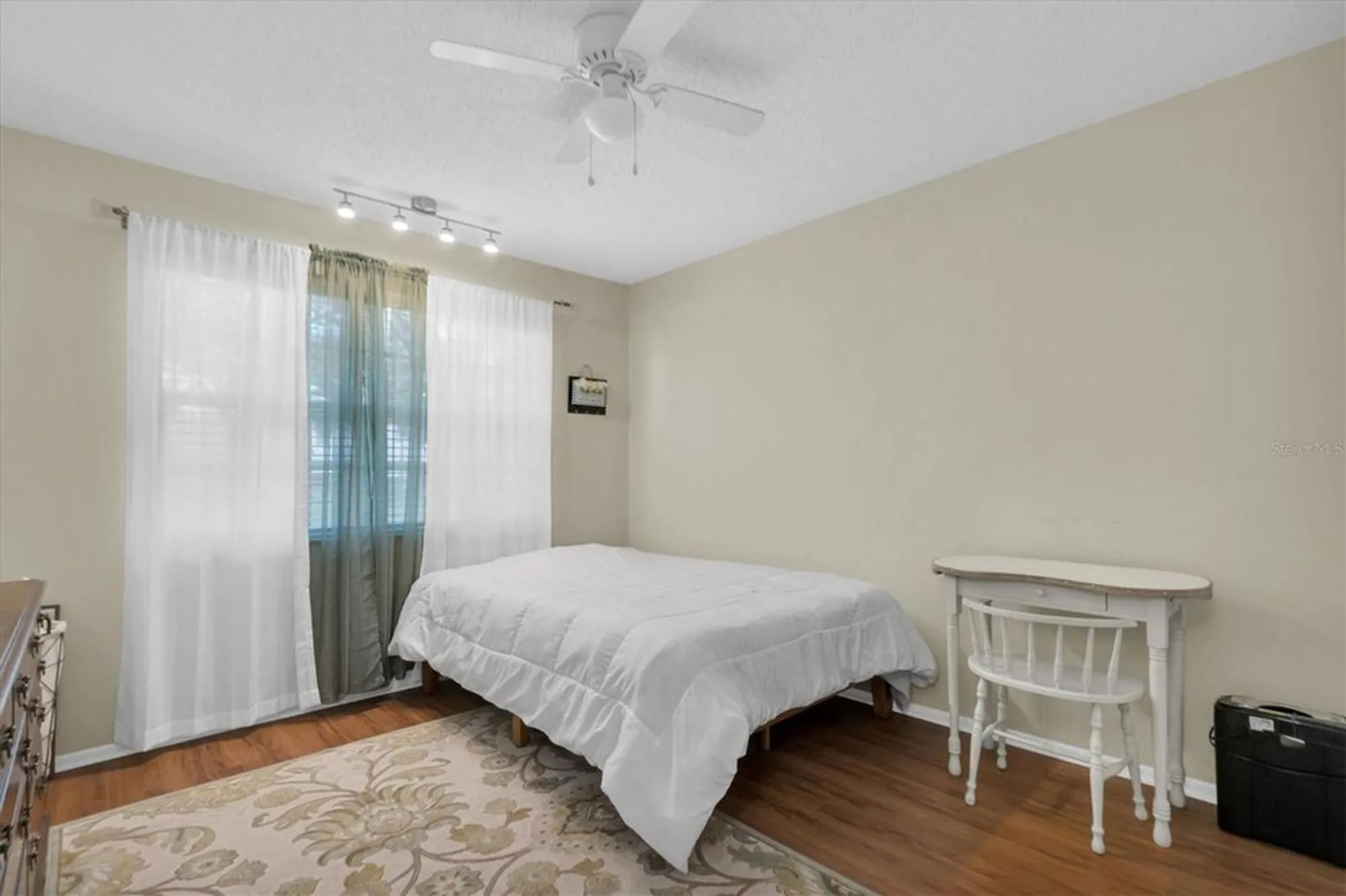 Property Slideshow image 18 of 38 | 11311 dollar lake dr apt 6, Port Richey, FL, 34668