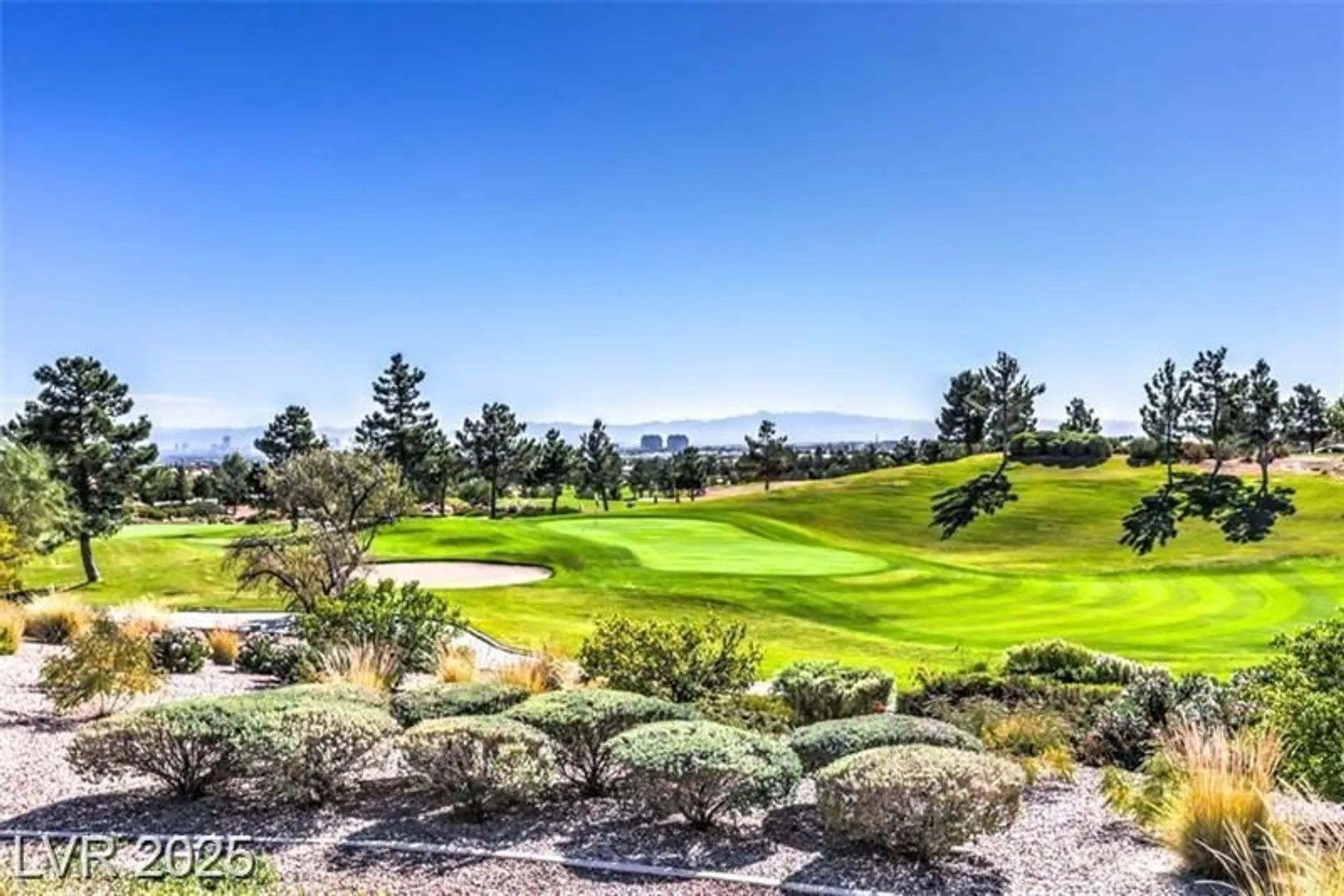 Property Slideshow image 45 of 74 | 10505 linden wood ct, Las Vegas, NV, 89134