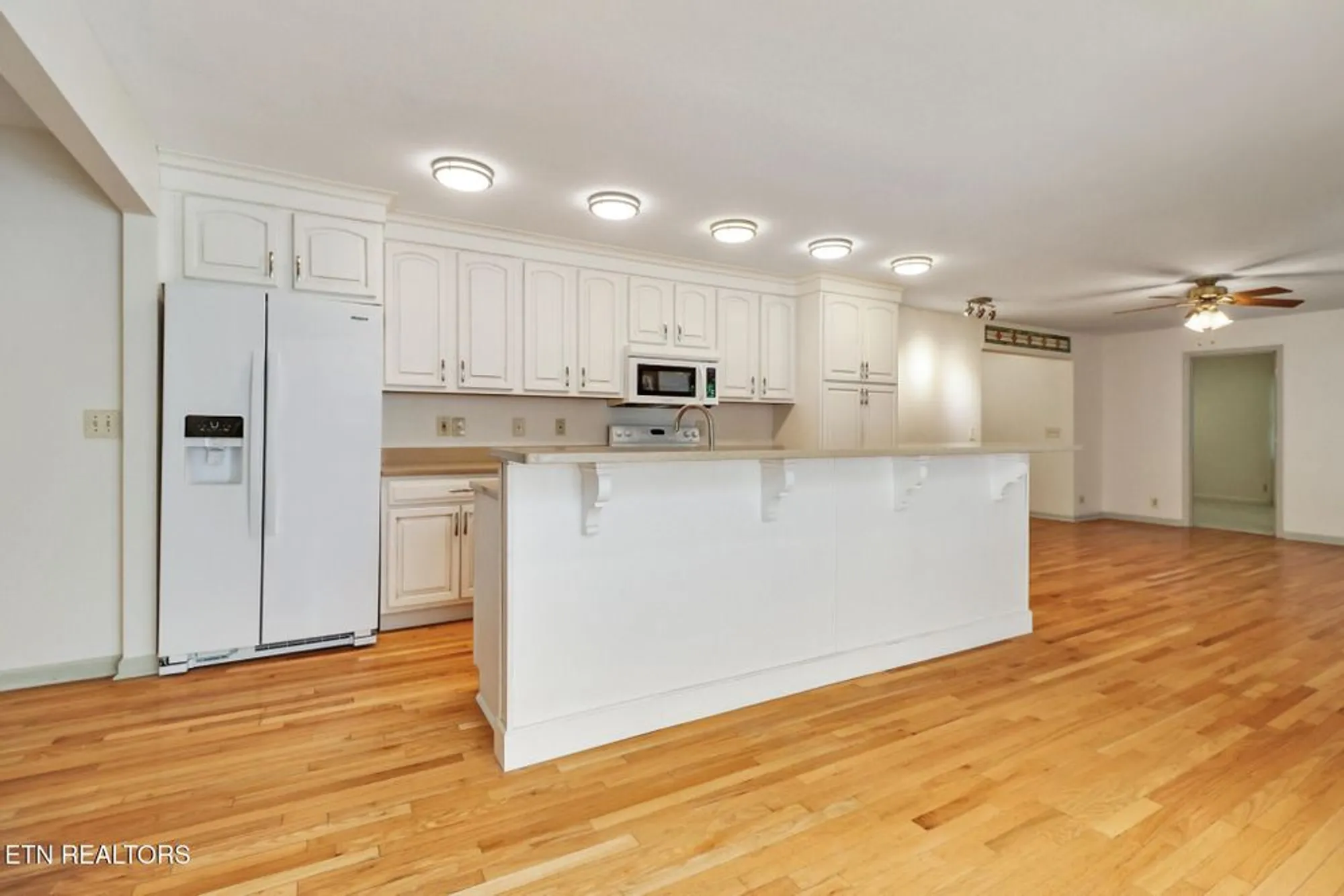 Property Slideshow image 21 of 55 | 11 kingsboro ln, Crossville, TN, 38558