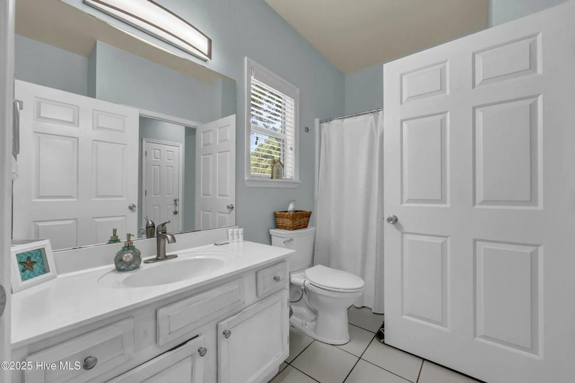 Property Slideshow image 14 of 52 | 213 kings trl 1001, Sunset Beach, NC, 28468