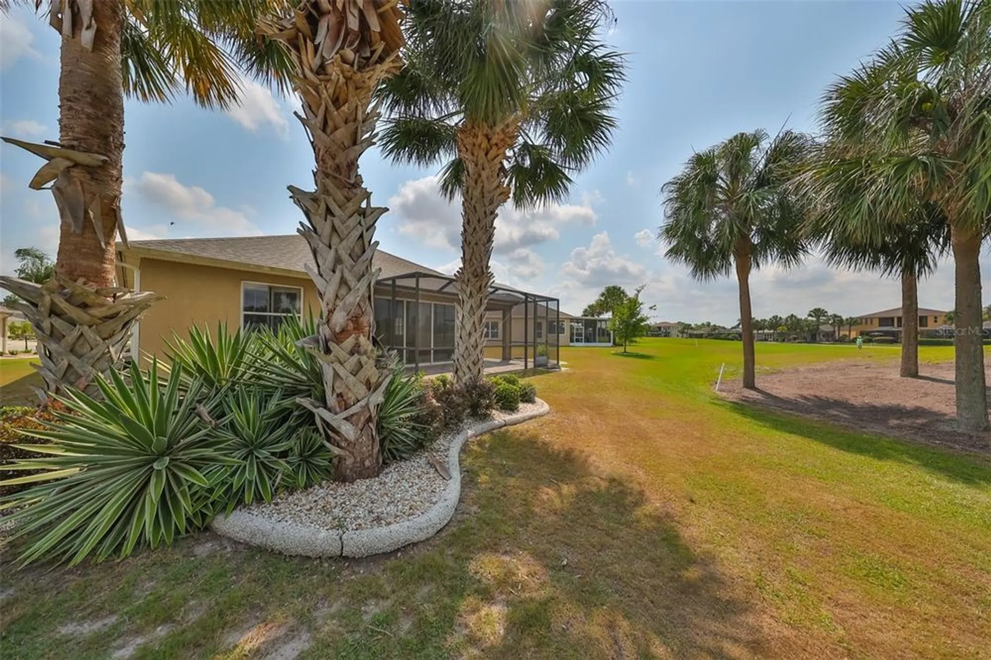 Property Slideshow image 28 of 35 | 404 grand chateaux way, Sun City Center, FL, 33573