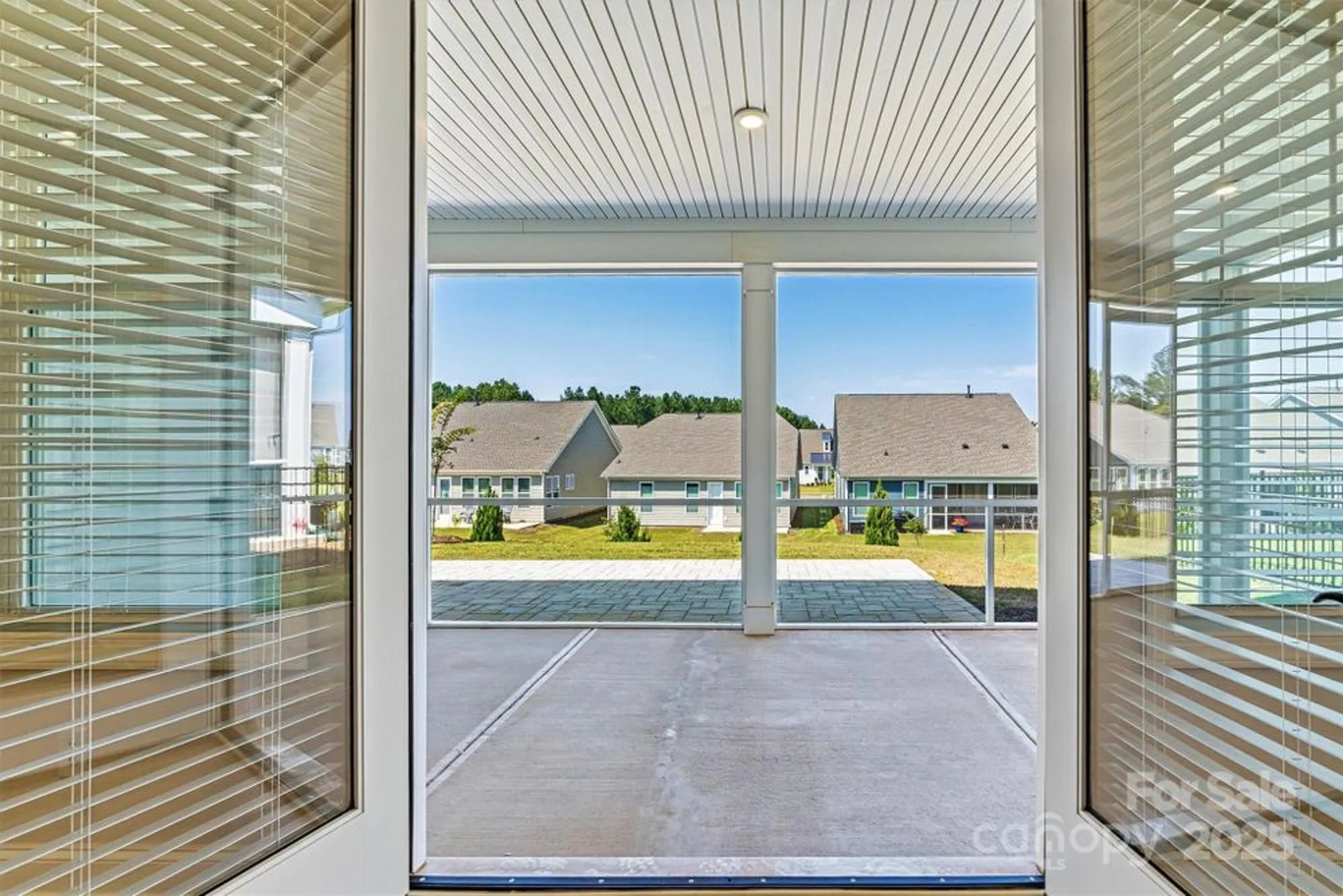 Property Slideshow image 34 of 48 | 7332 jolly brook dr, Charlotte, NC, 28215