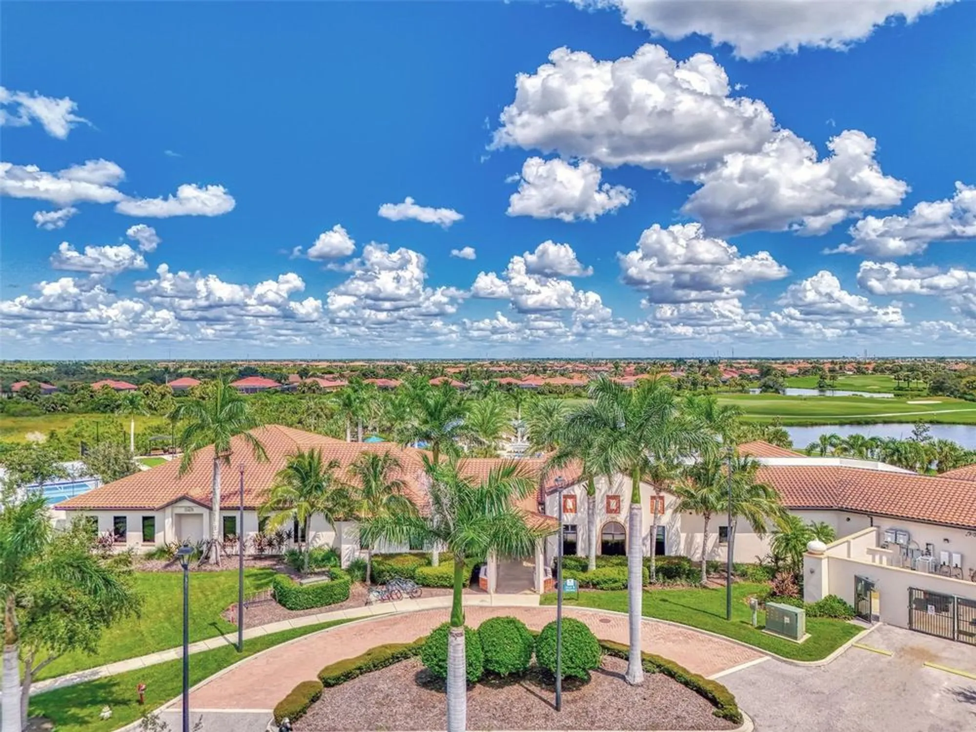 Property Slideshow image 65 of 100 | 24080 spartina dr, Venice, FL, 34293