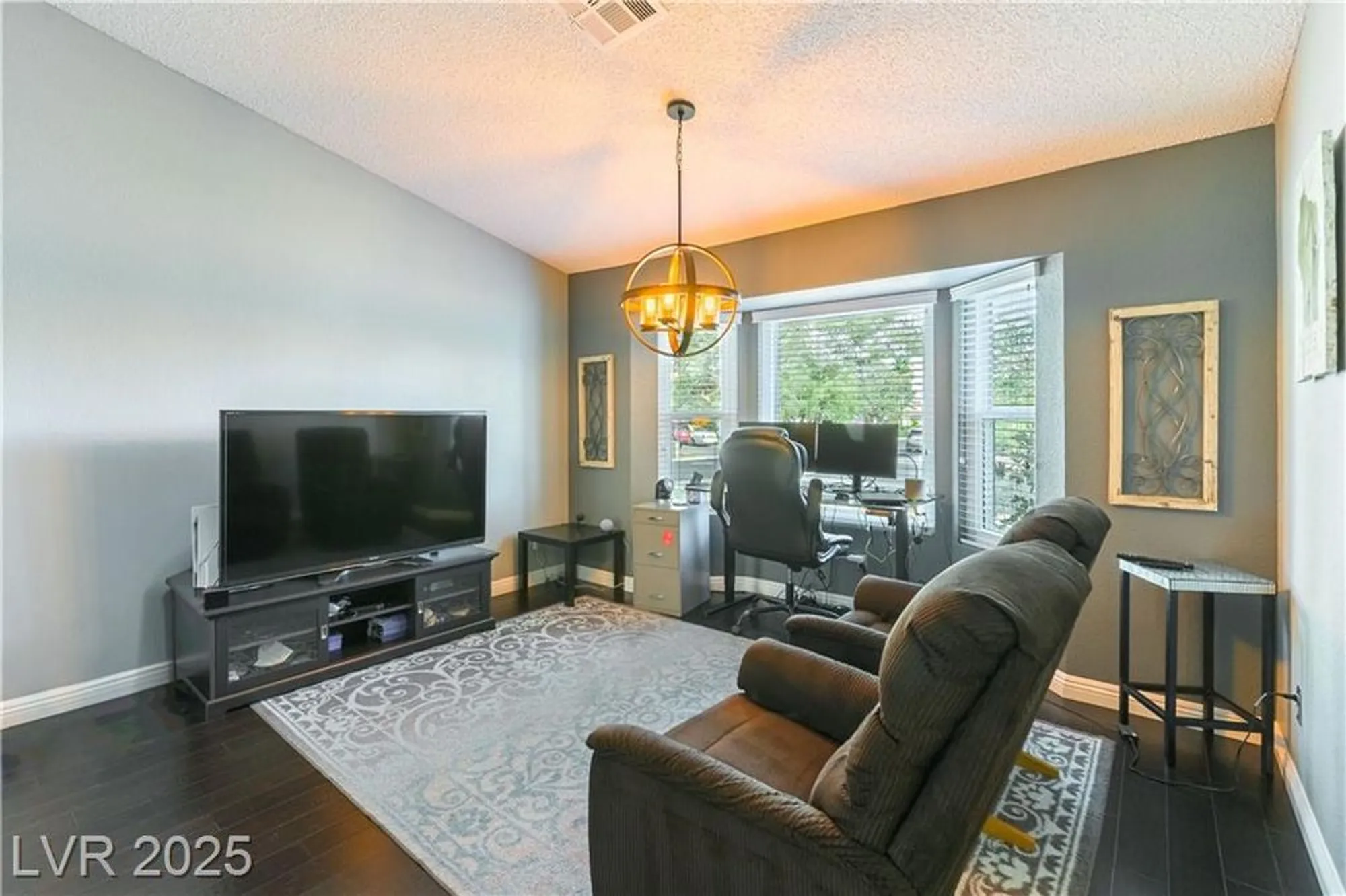 Property Slideshow image 12 of 42 | 5600 segolilly cir, Las Vegas, NV, 89130