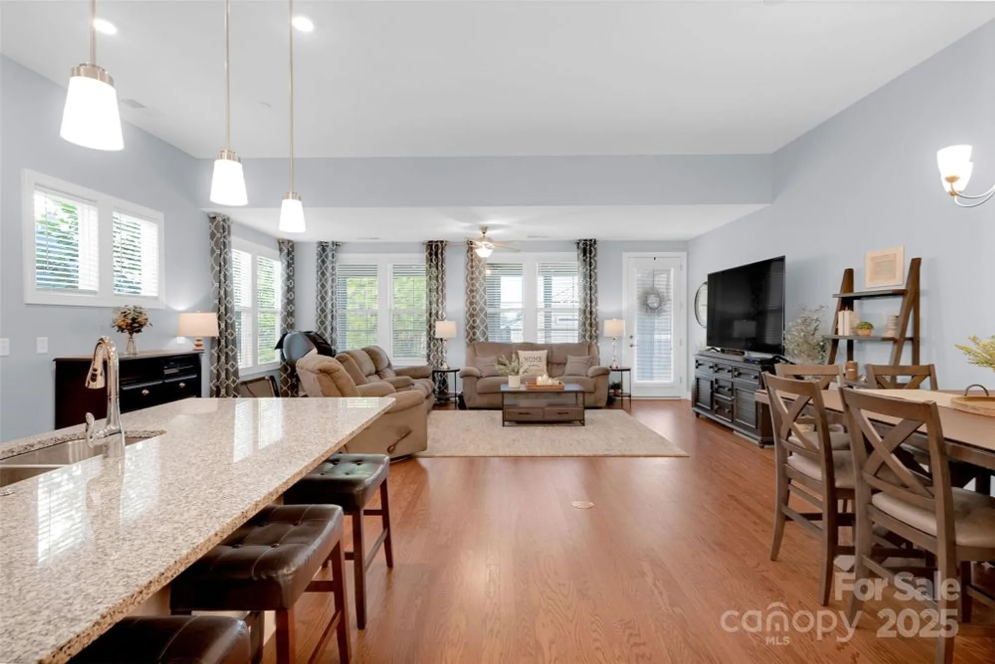 Property Slideshow image 10 of 45 | 8206 festival way, Charlotte, NC, 28215