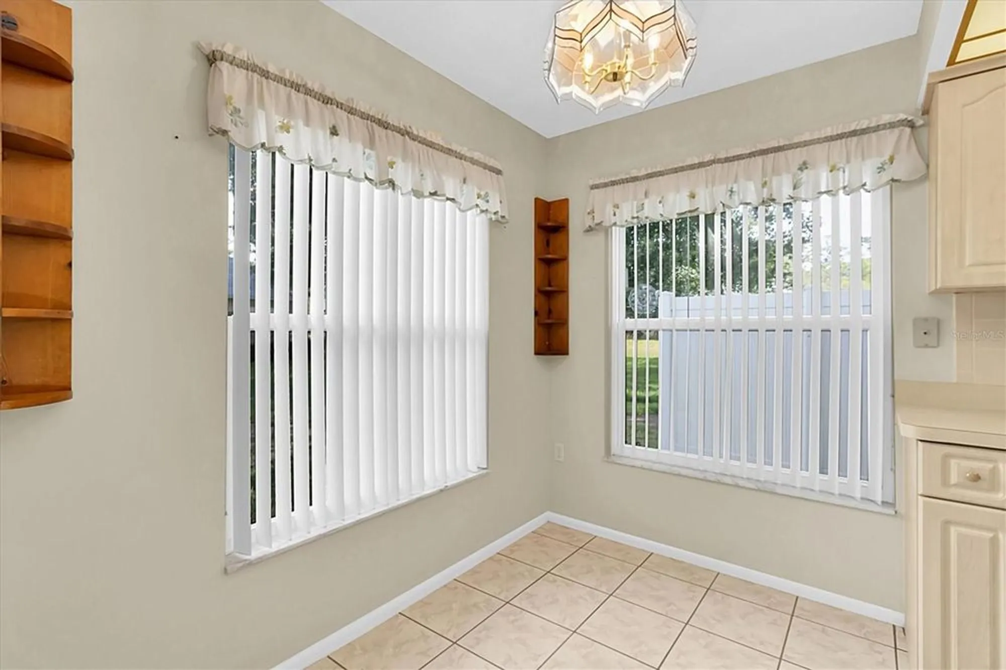 Property Slideshow image 14 of 63 | 4837 boonesboro ct, New Port Richey, FL, 34655