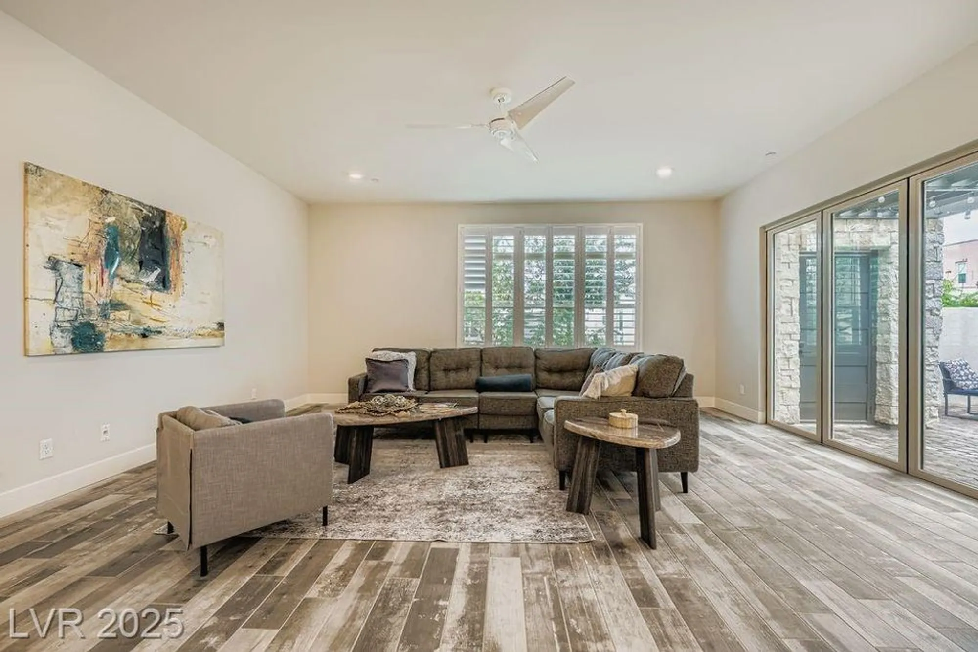 Property Slideshow image 8 of 35 | 4294 swift st, Las Vegas, NV, 89135