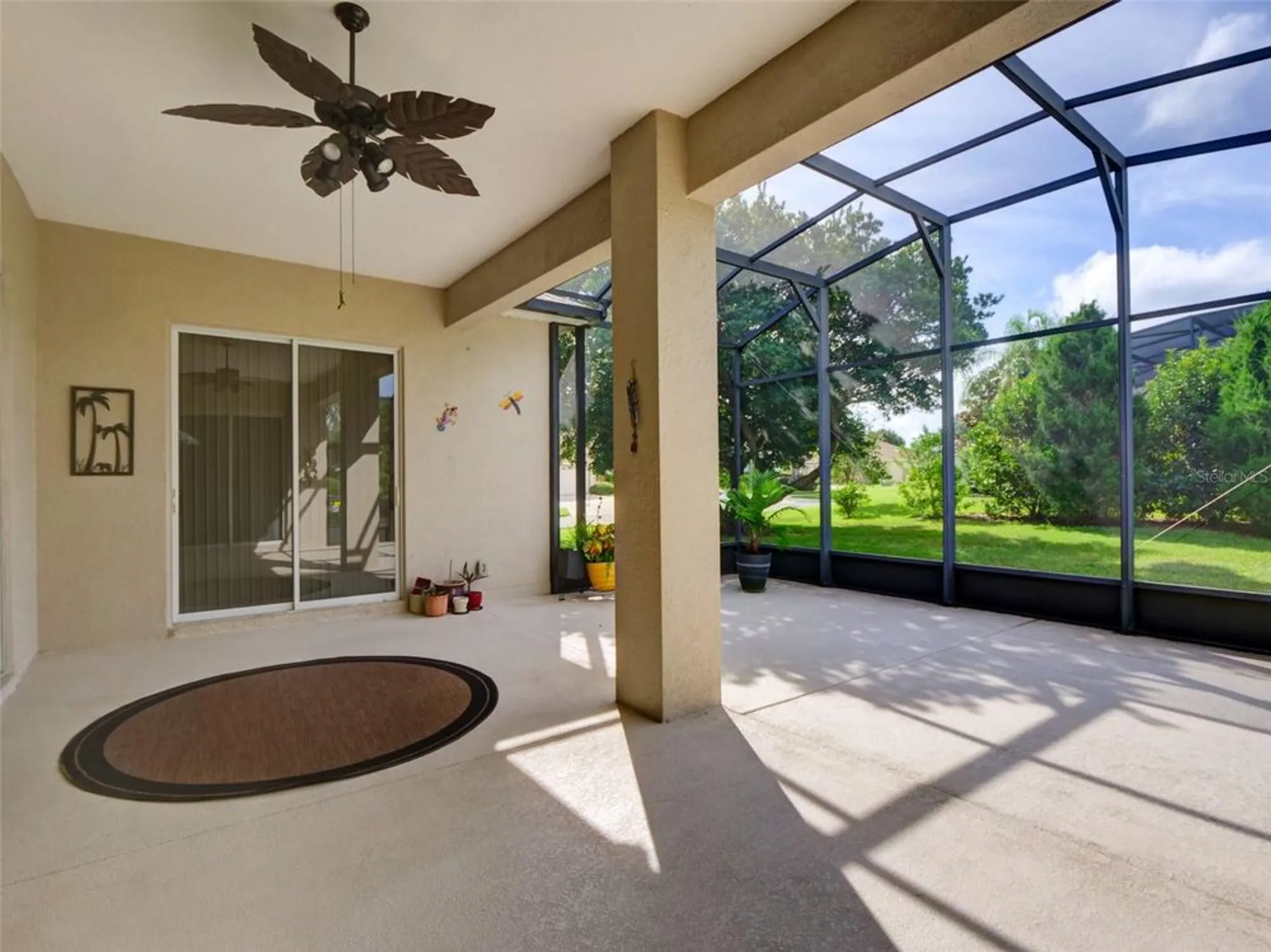 Property Slideshow image 21 of 30 | 25301 forest oak ct, Leesburg, FL, 34748