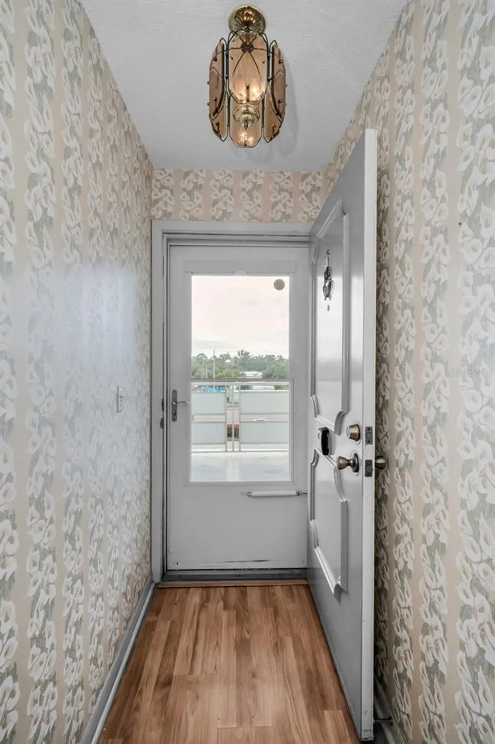 Property Slideshow image 10 of 84 | 5501 80th st n unit 405, St Petersburg, FL, 33709