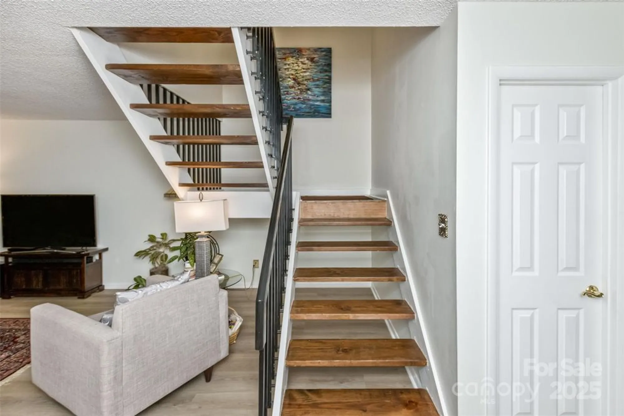 Property Slideshow image 13 of 42 | 503 crowfields ln, Asheville, NC, 28803