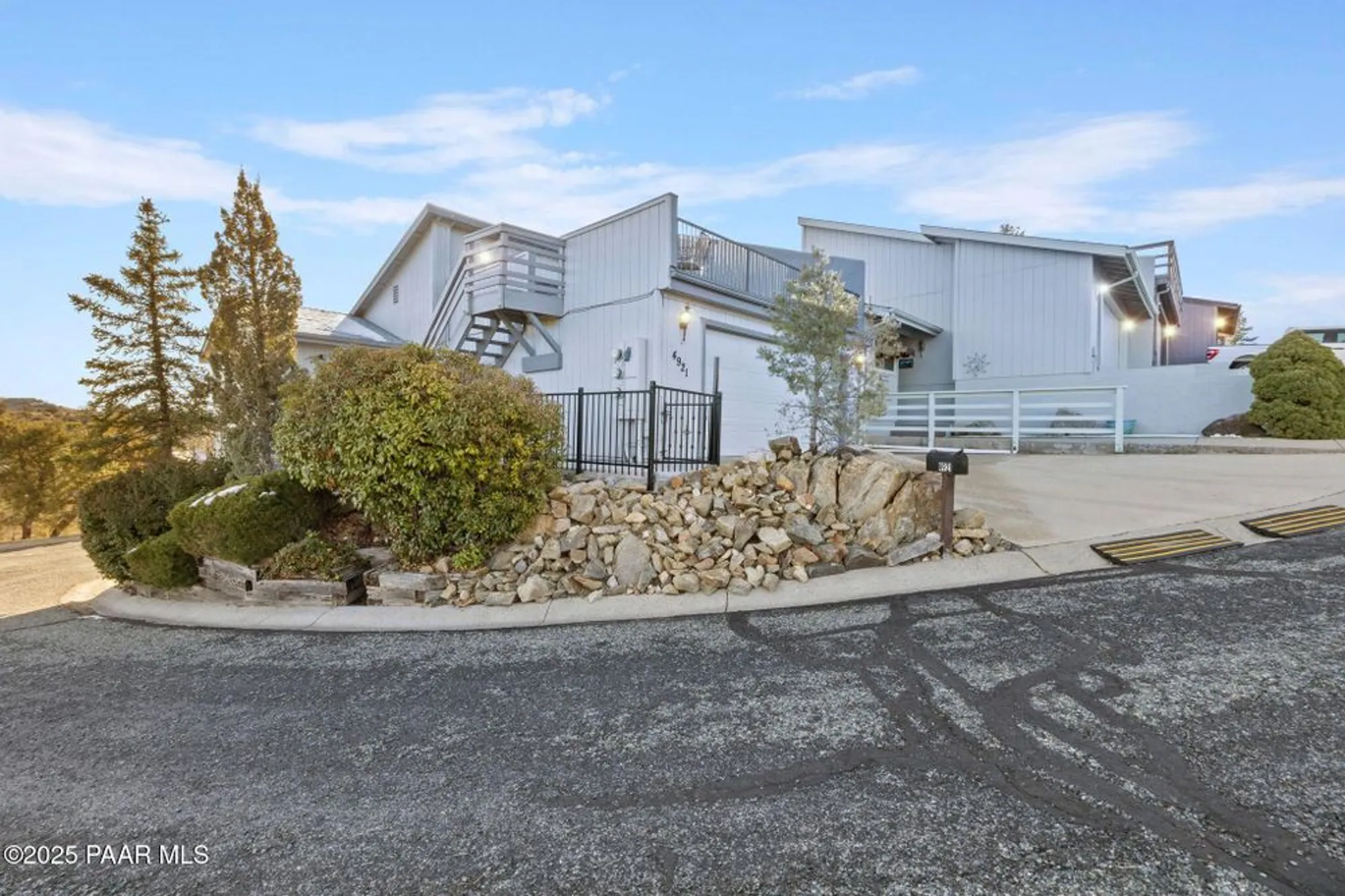 Property Slideshow image 1 of 77 | 4921 summit cir, Prescott, AZ, 86301