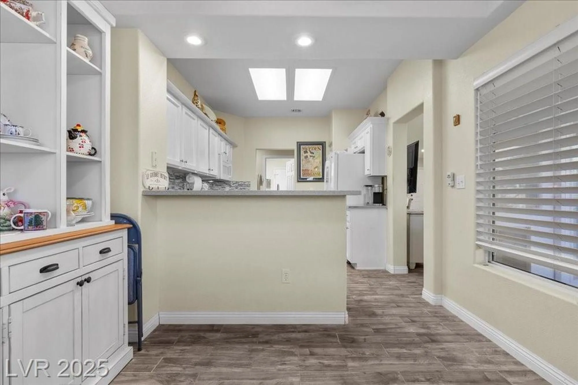 Property Slideshow image 11 of 49 | 2908 laverton dr, Las Vegas, NV, 89134