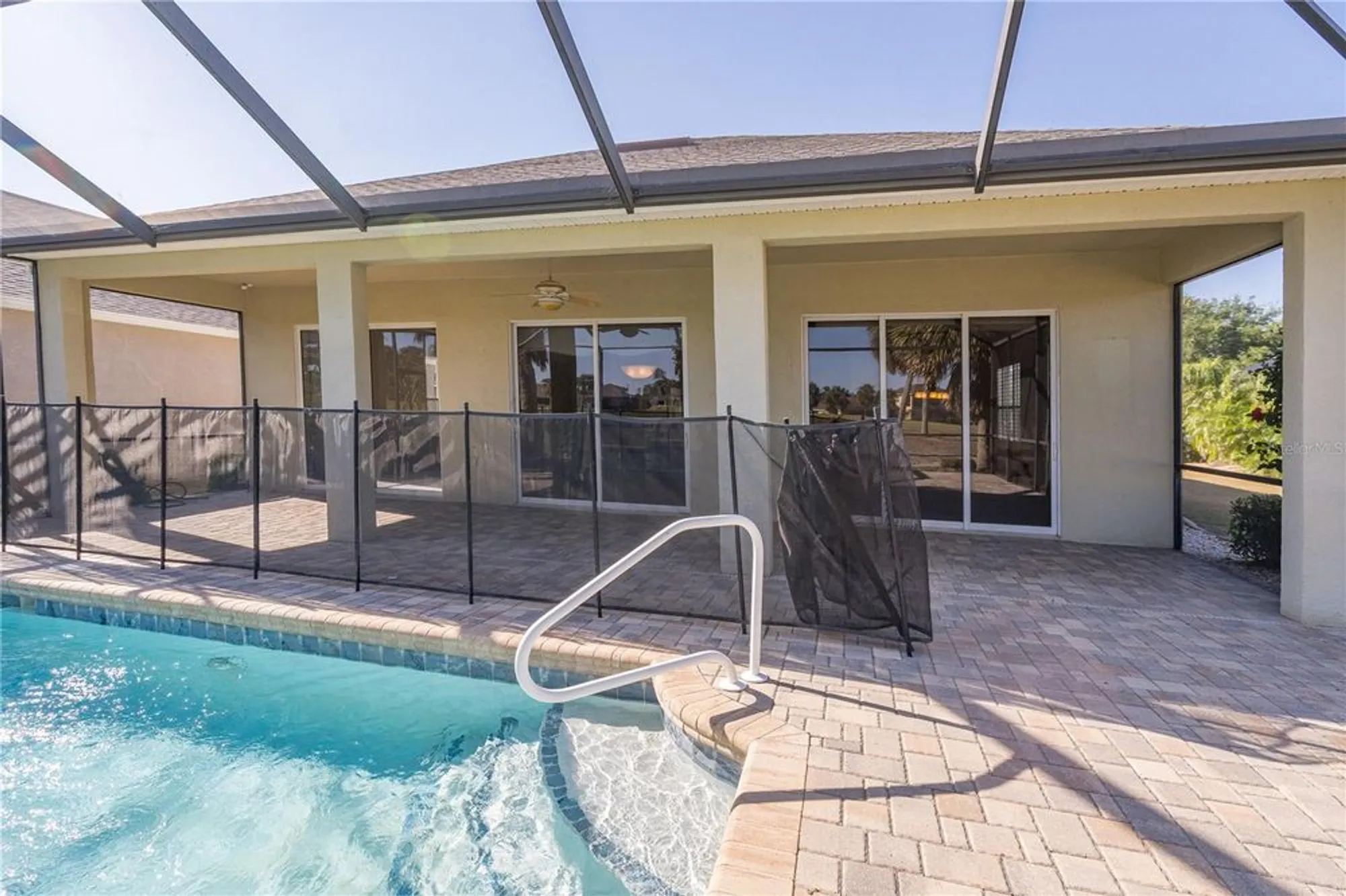 Property Slideshow image 9 of 48 | 1038 emerald dunes dr, Sun City Center, FL, 33573