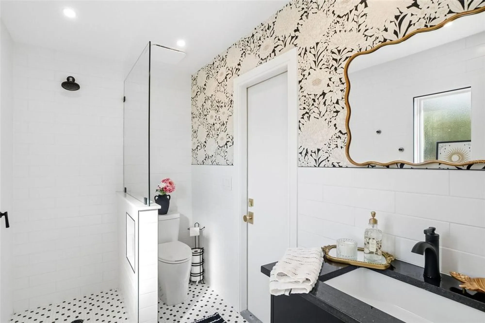 Property Slideshow image 20 of 66 | 1660 pine harrier cir, Sarasota, FL, 34231