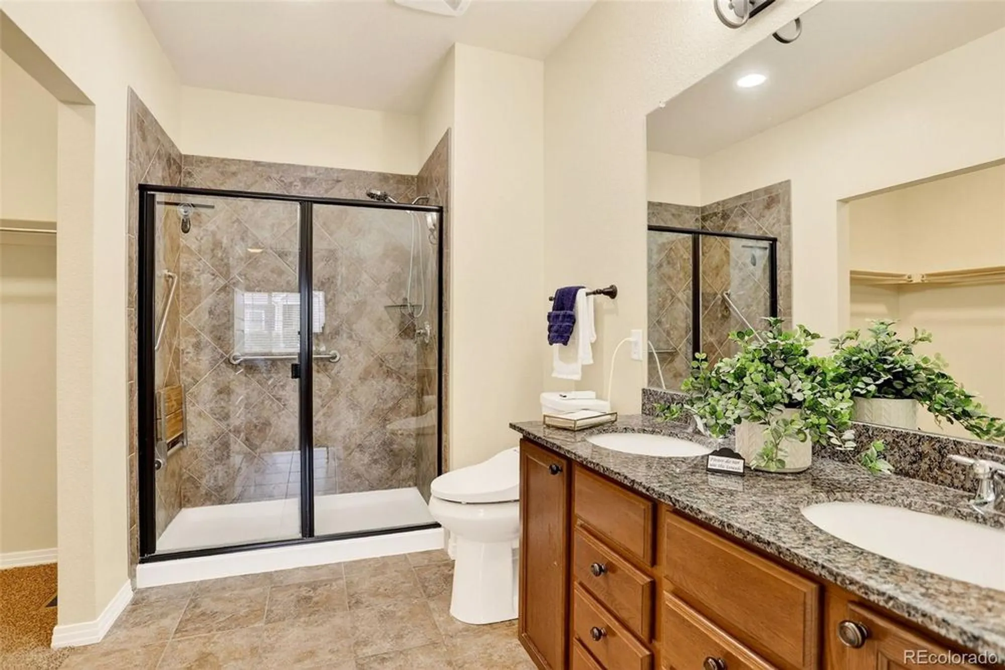 Property Slideshow image 20 of 32 | 12627 madison way, Thornton, CO, 80241