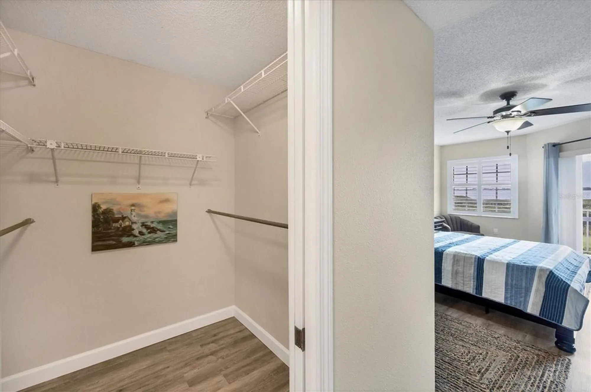 Property Slideshow image 16 of 28 | 1153 edgewater cir, Bradenton, FL, 34209