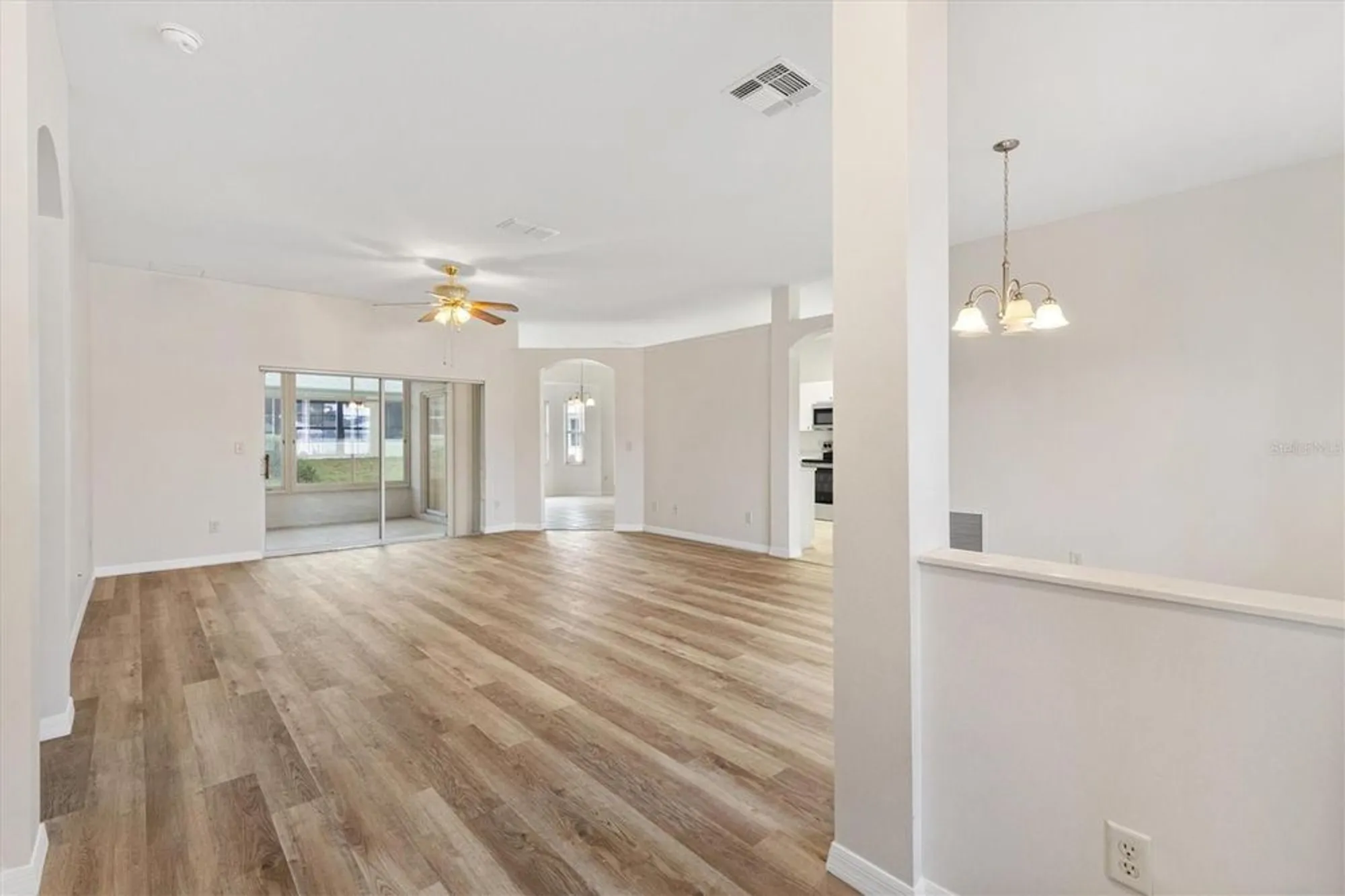 Property Slideshow image 8 of 61 | 17409 se 111th cir, Summerfield, FL, 34491