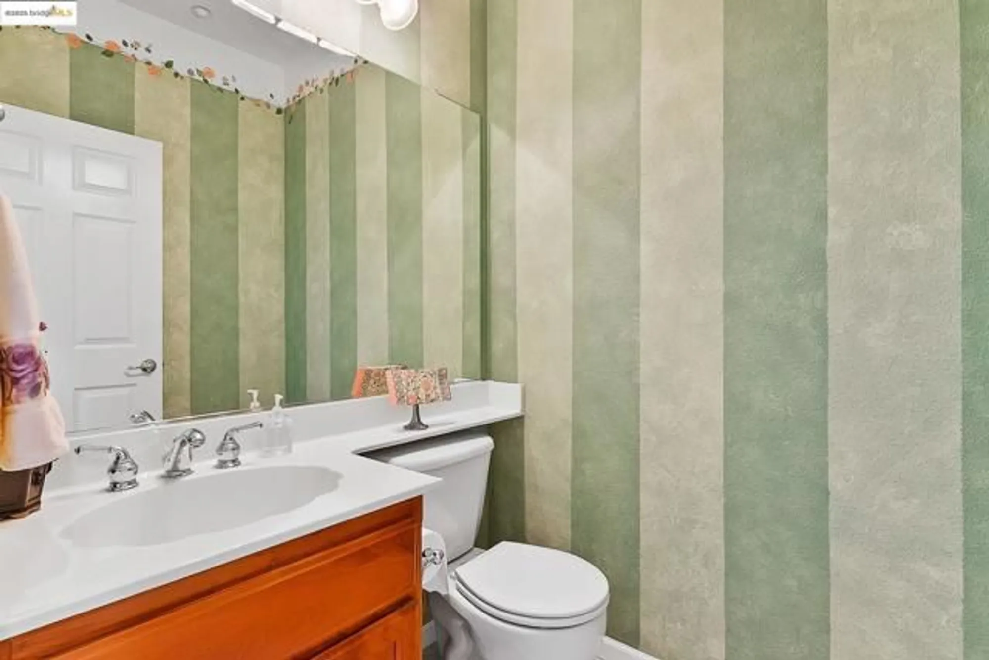 Property Slideshow image 34 of 55 | 1503 bismarck ln, Brentwood, CA, 94513