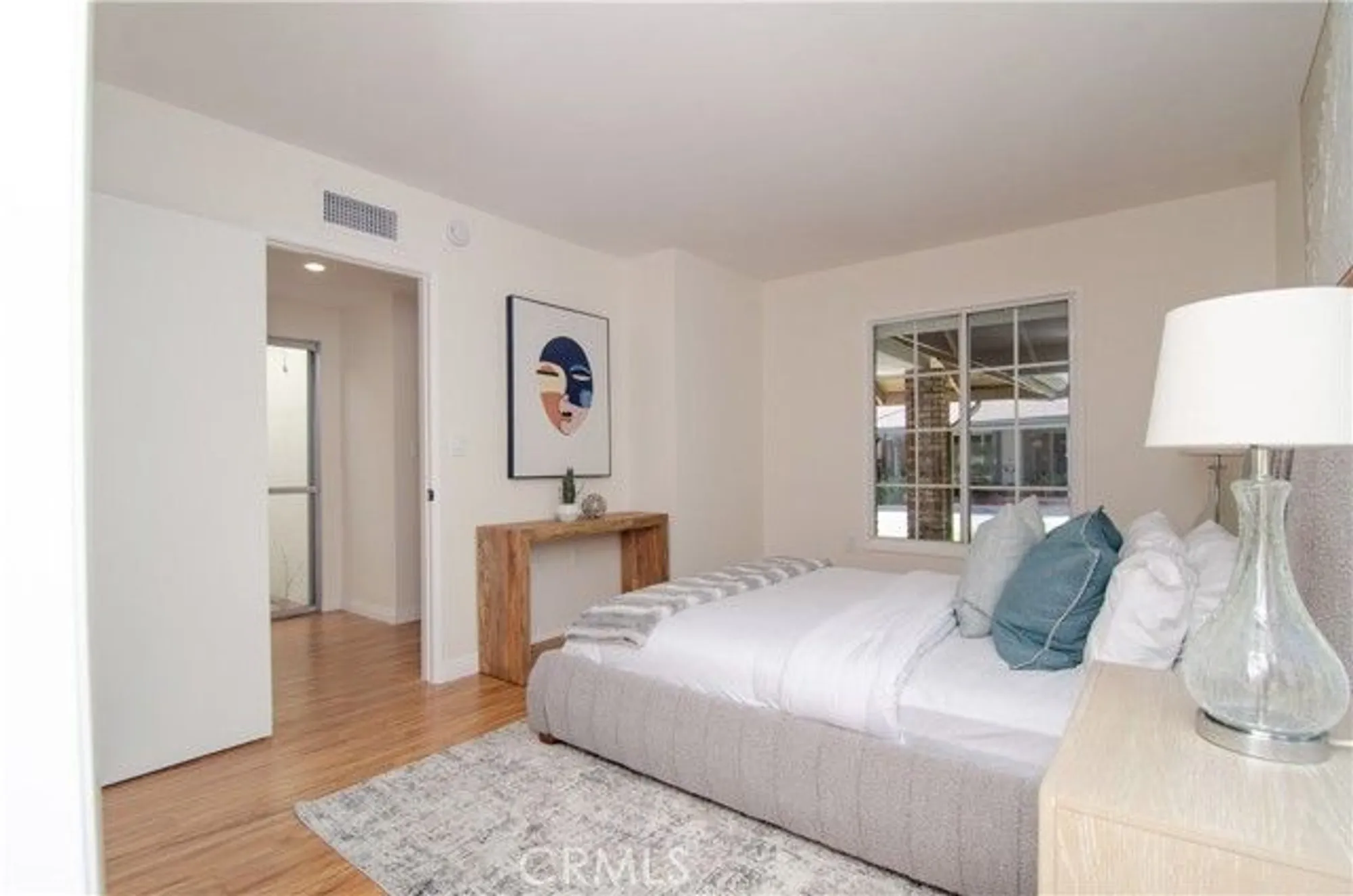 Property Slideshow image 28 of 44 | 26701 oak branch cir, Newhall, CA, 91321