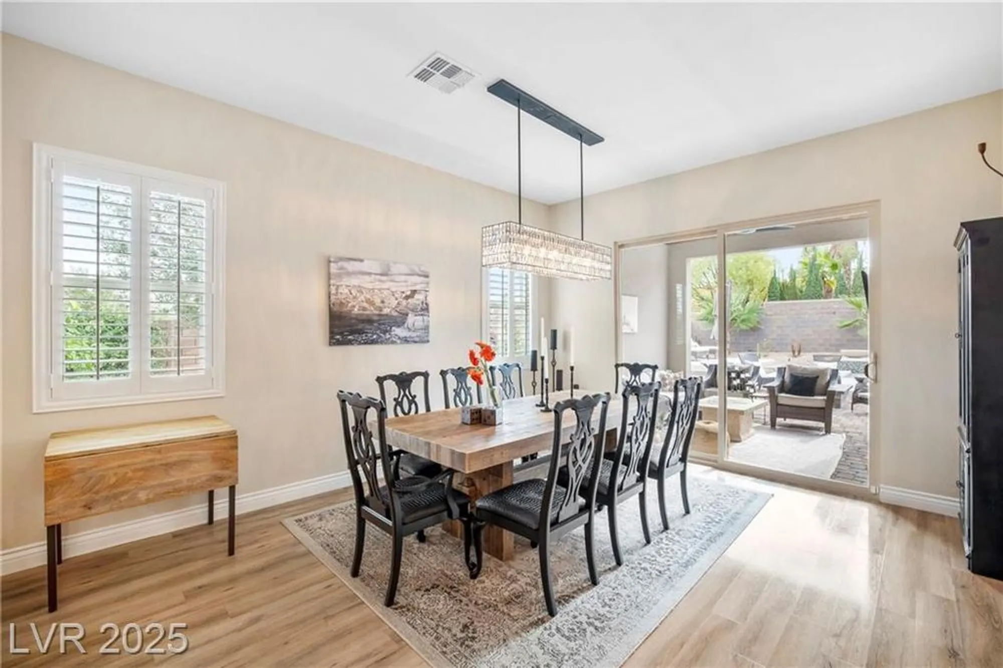 Property Slideshow image 15 of 45 | 10631 silver pond ave, Las Vegas, NV, 89135