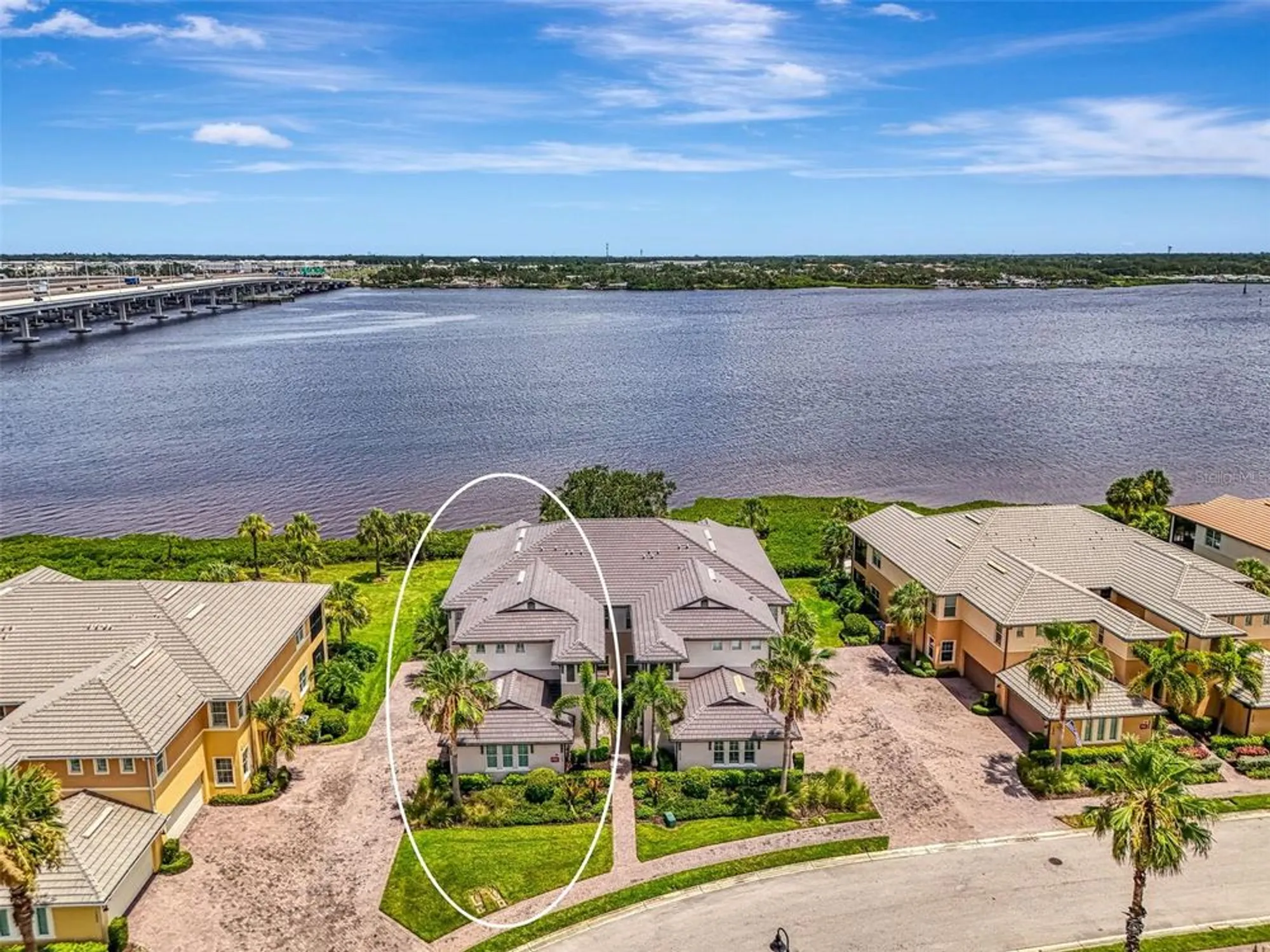 Property Slideshow image 3 of 77 | 1226 riverscape st, Bradenton, FL, 34208