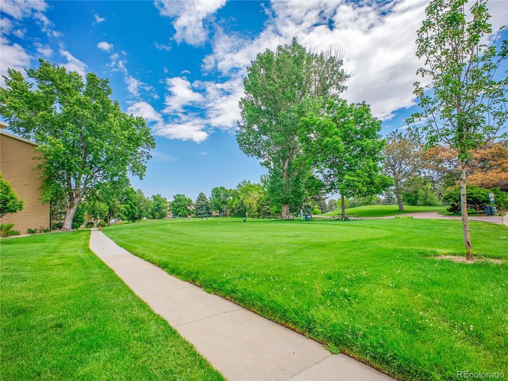 Property Slideshow image 31 of 40 | 3144 s wheeling way apt 206, Aurora, CO, 80014