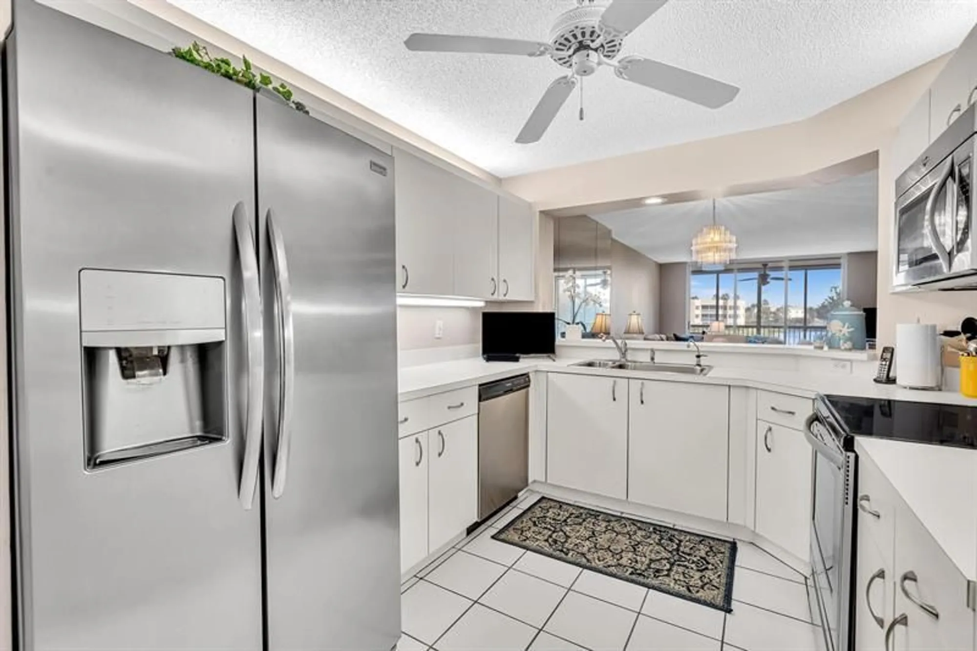 Property Slideshow image 4 of 71 | 7512 n devon dr 210, Tamarac, FL, 33321