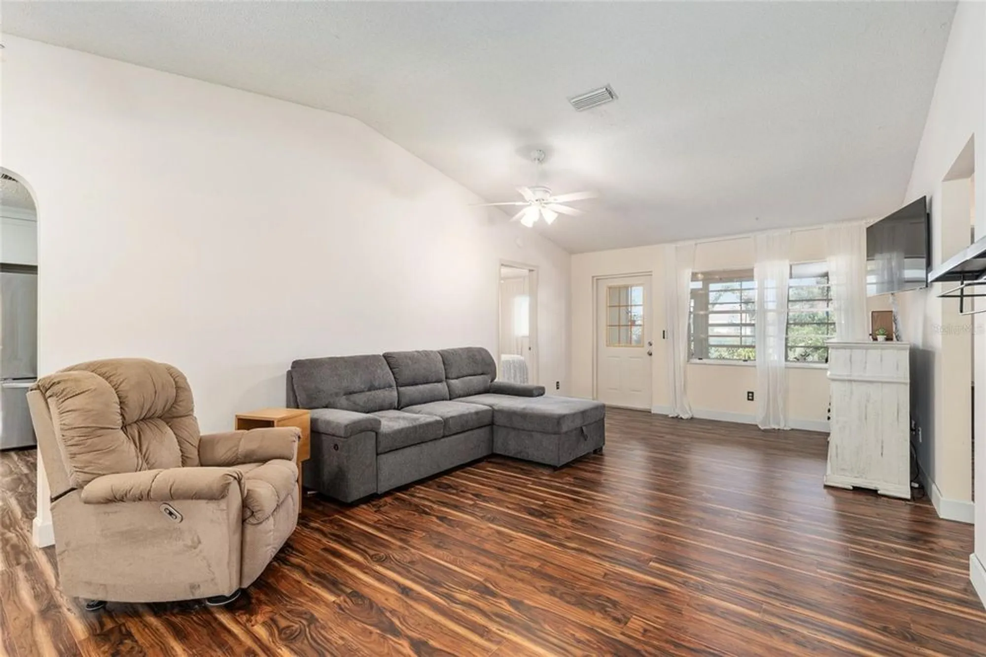 Property Slideshow image 13 of 48 | 8711 sw 90th st b, Ocala, FL, 34481