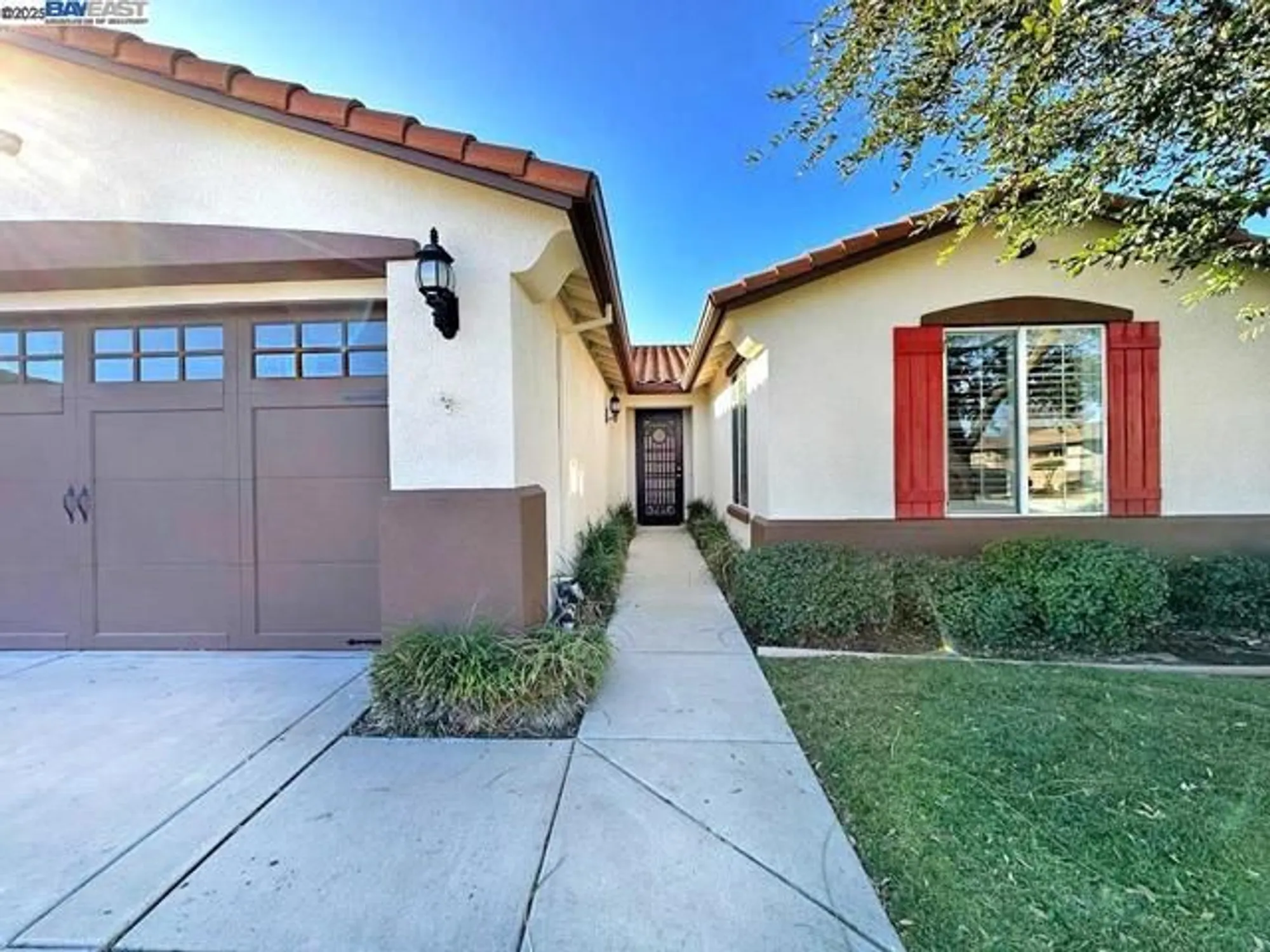 Property Slideshow image 4 of 60 | 2387 birdsong pl, Manteca, CA, 95336
