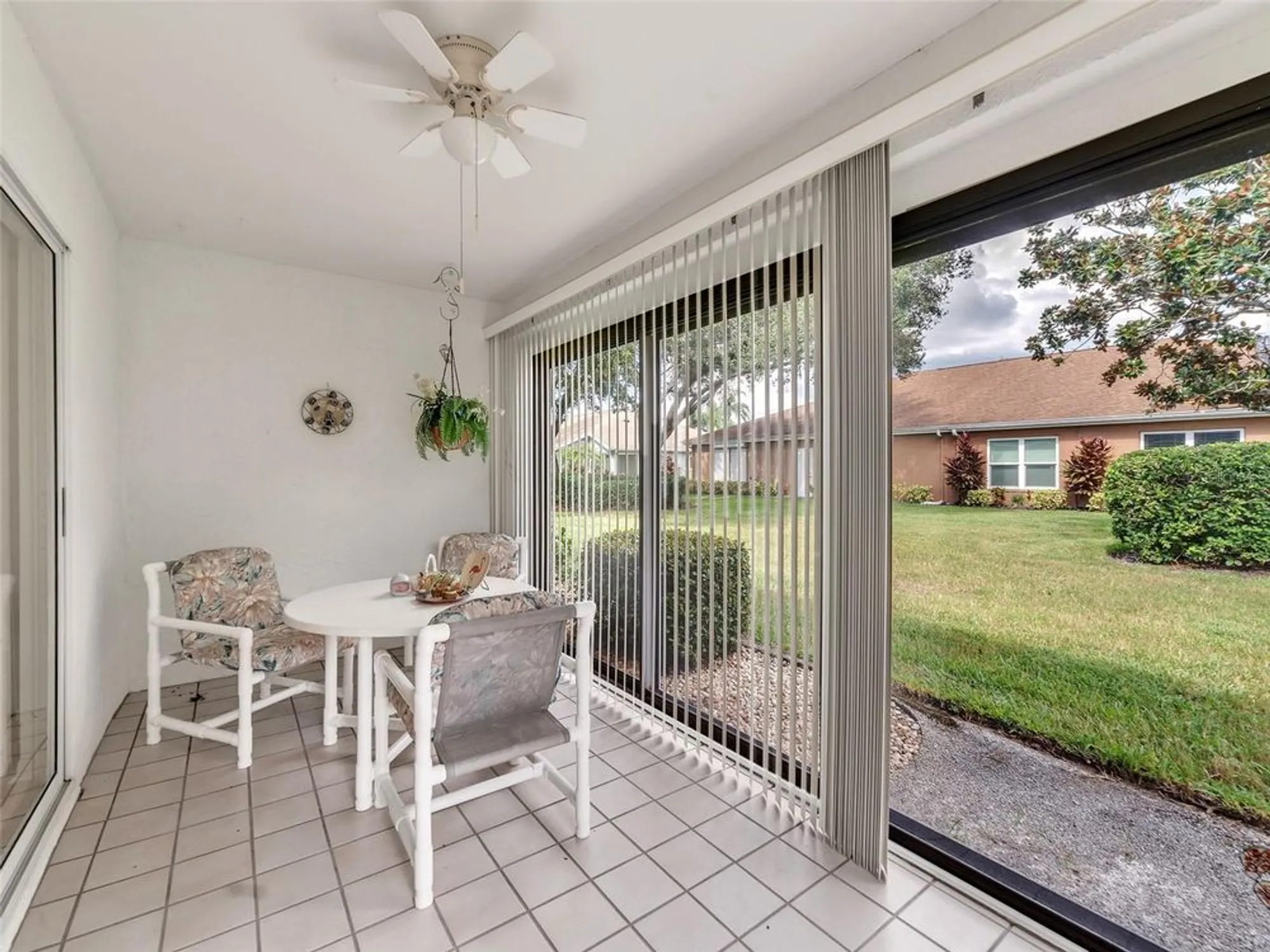 Property Slideshow image 23 of 45 | 2237 mayfield palms ln # 2237, Sun City Center, FL, 33573