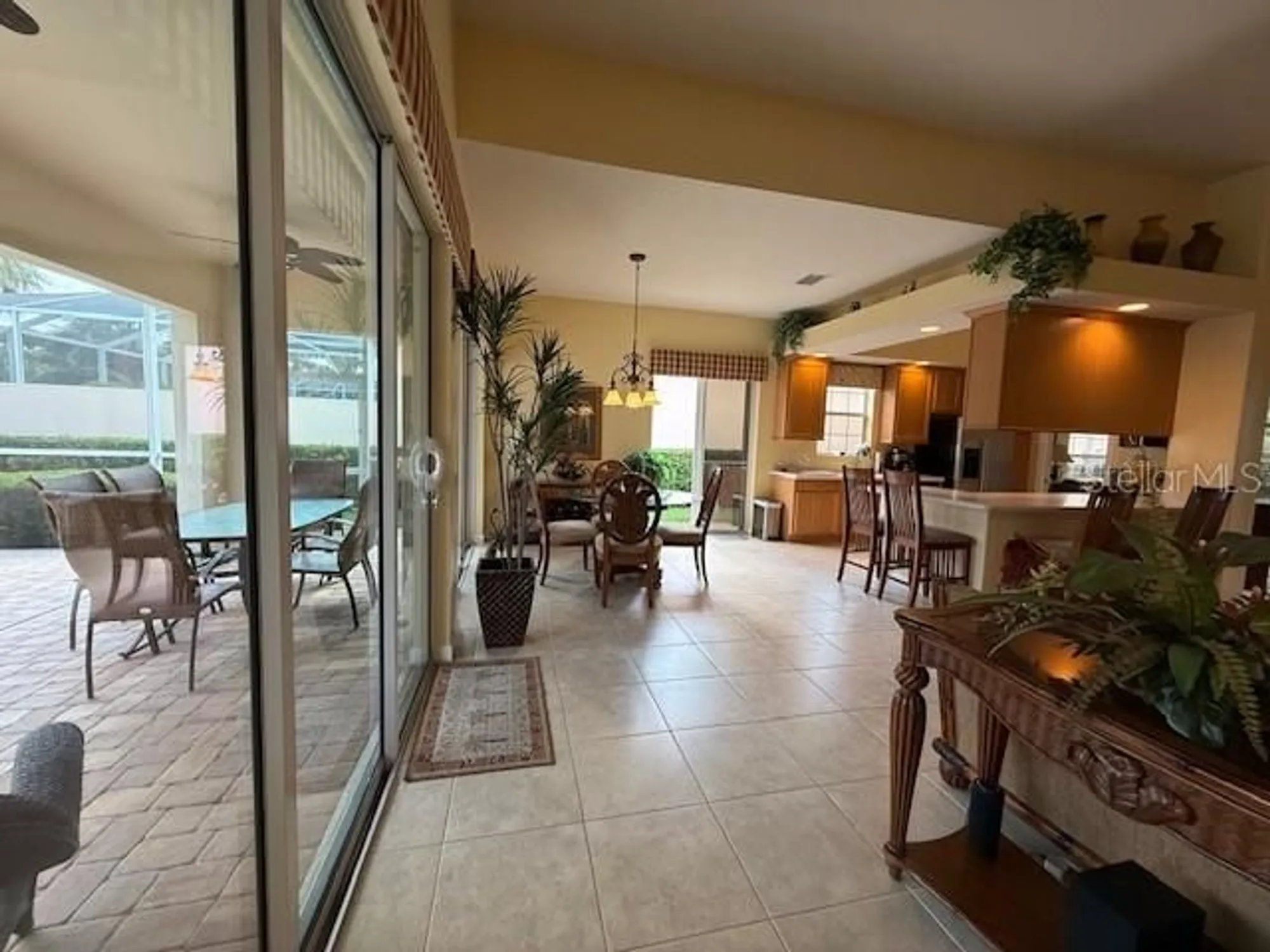 Property Slideshow image 14 of 56 | 5962 roseto pl, Sarasota, FL, 34238