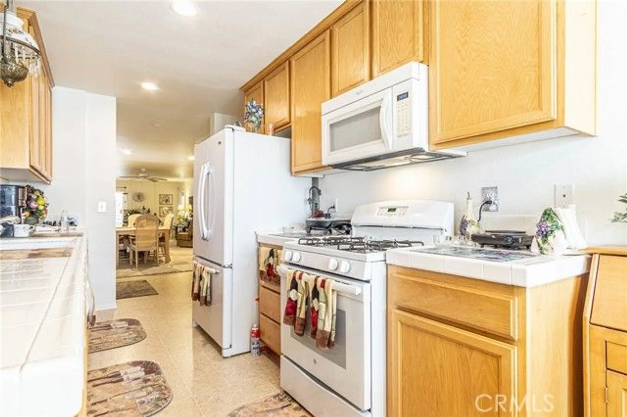 Property Slideshow image 14 of 62 | 19046 stoddard way, Apple Valley, CA, 92308