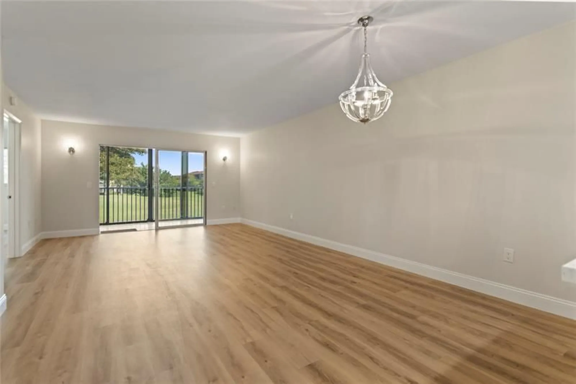 Property Slideshow image 32 of 50 | 1501 sw 131st way p211, Pembroke Pines, FL, 33027