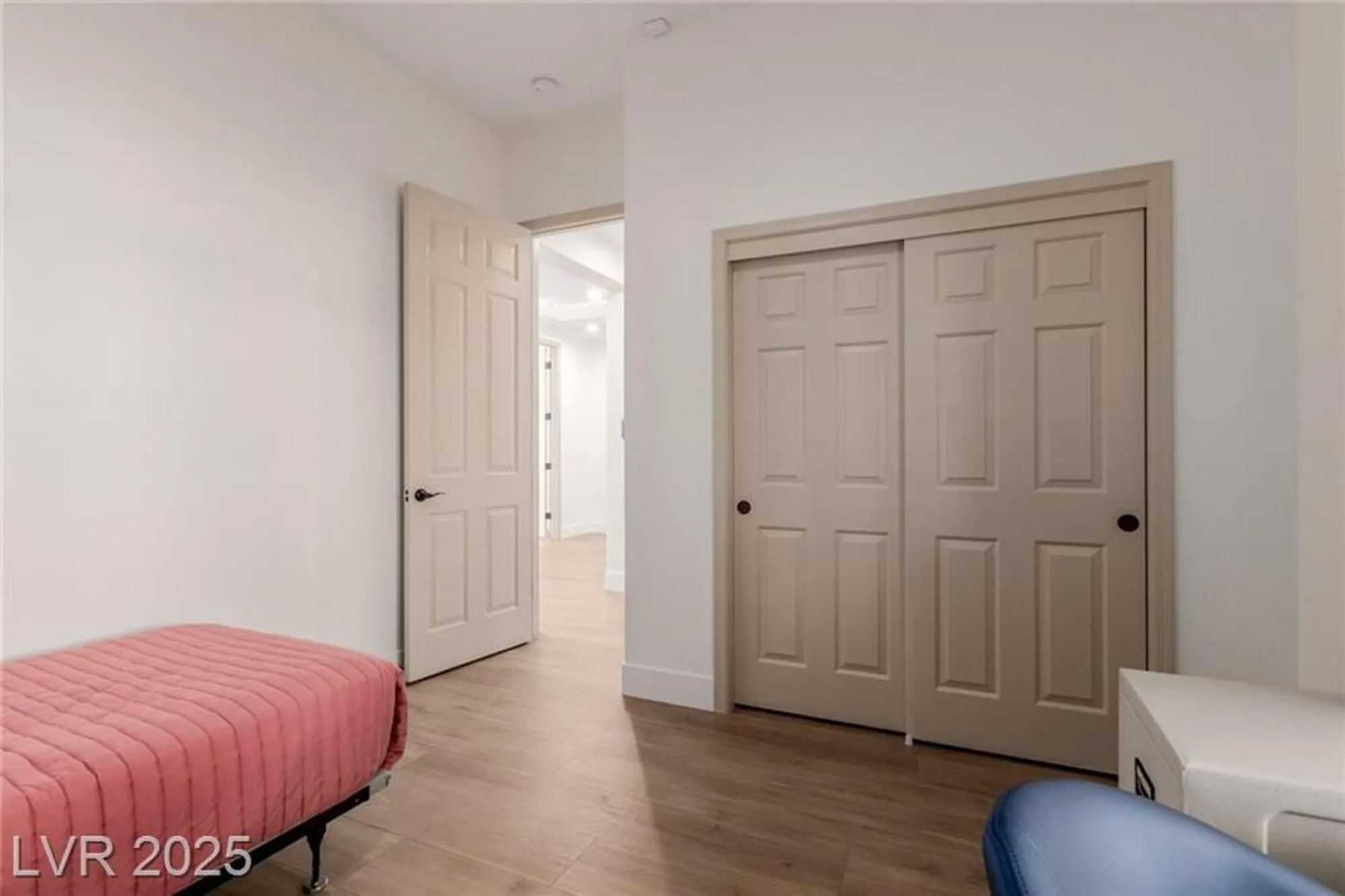 Property Slideshow image 36 of 49 | 2824 faiss dr, Las Vegas, NV, 89134