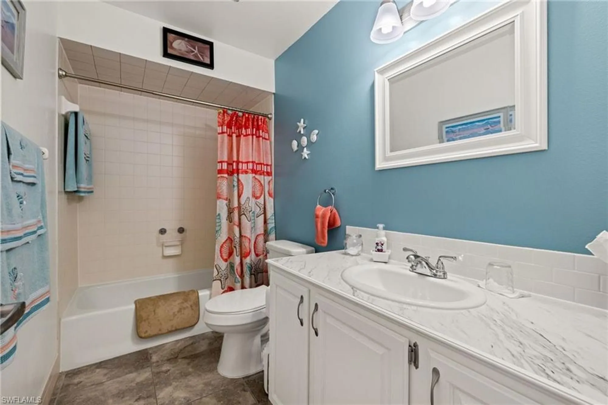 Property Slideshow image 20 of 27 | 1340 s brandywine cir apt 3, Fort Myers, FL, 33919