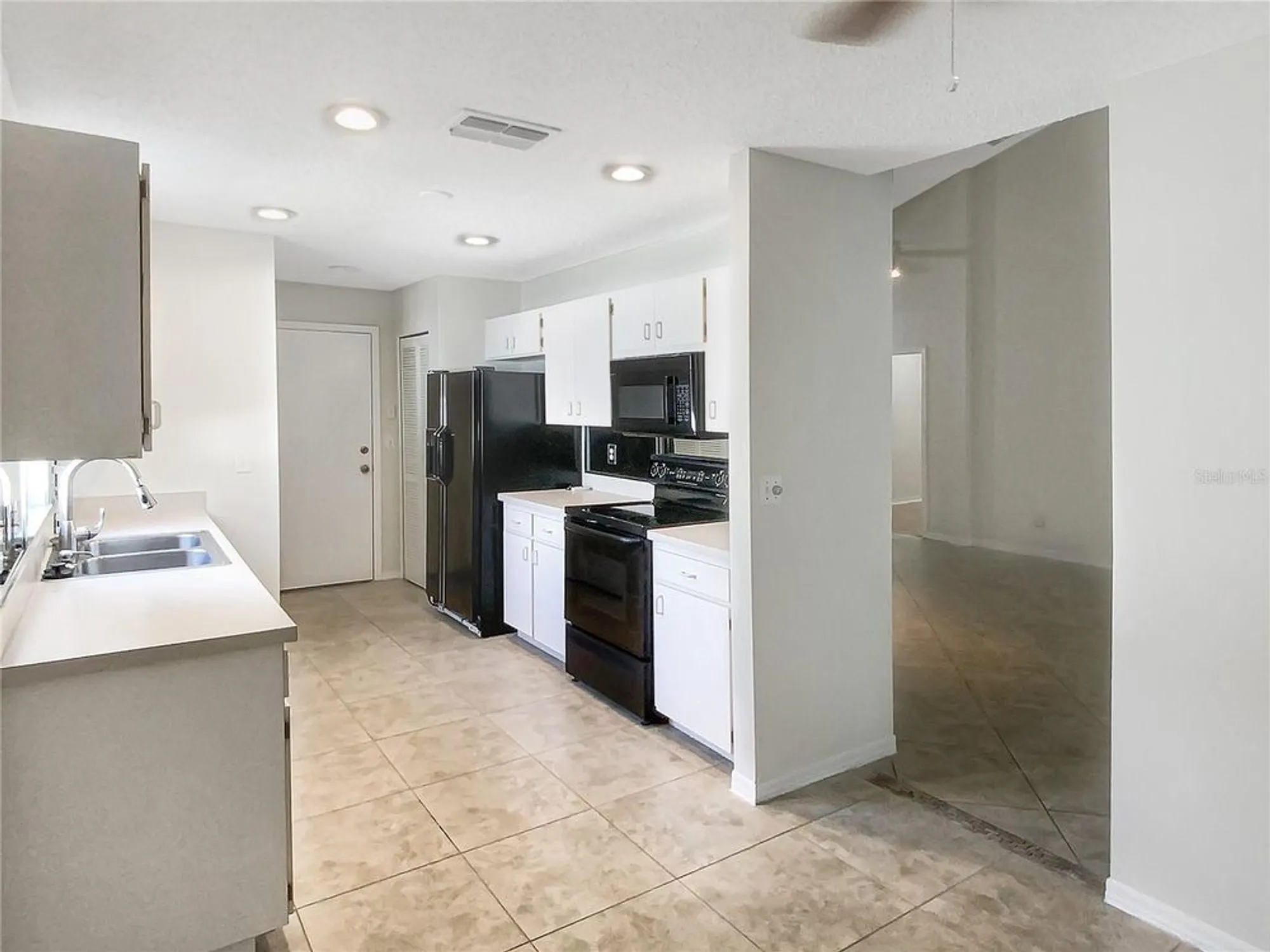Property Slideshow image 16 of 22 | 1110 mcdaniel st # 1110, Sun City Center, FL, 33573
