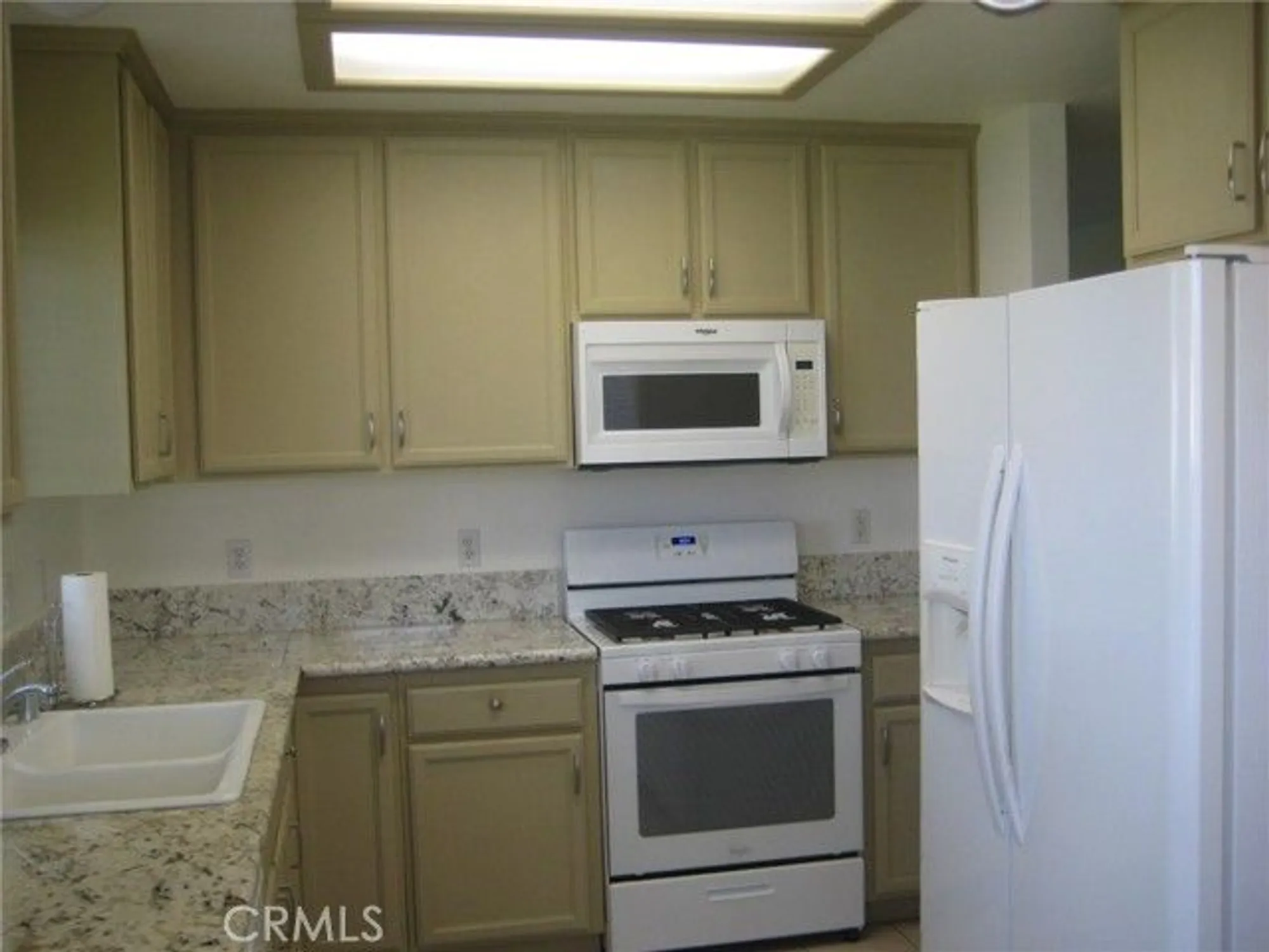 Property Slideshow image 34 of 41 | 19058 pamela ln, Apple Valley, CA, 92308