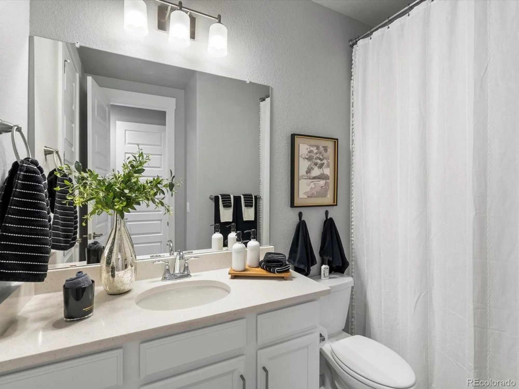 Property Slideshow image 14 of 38 | 9035 s shawnee ct, Aurora, CO, 80016