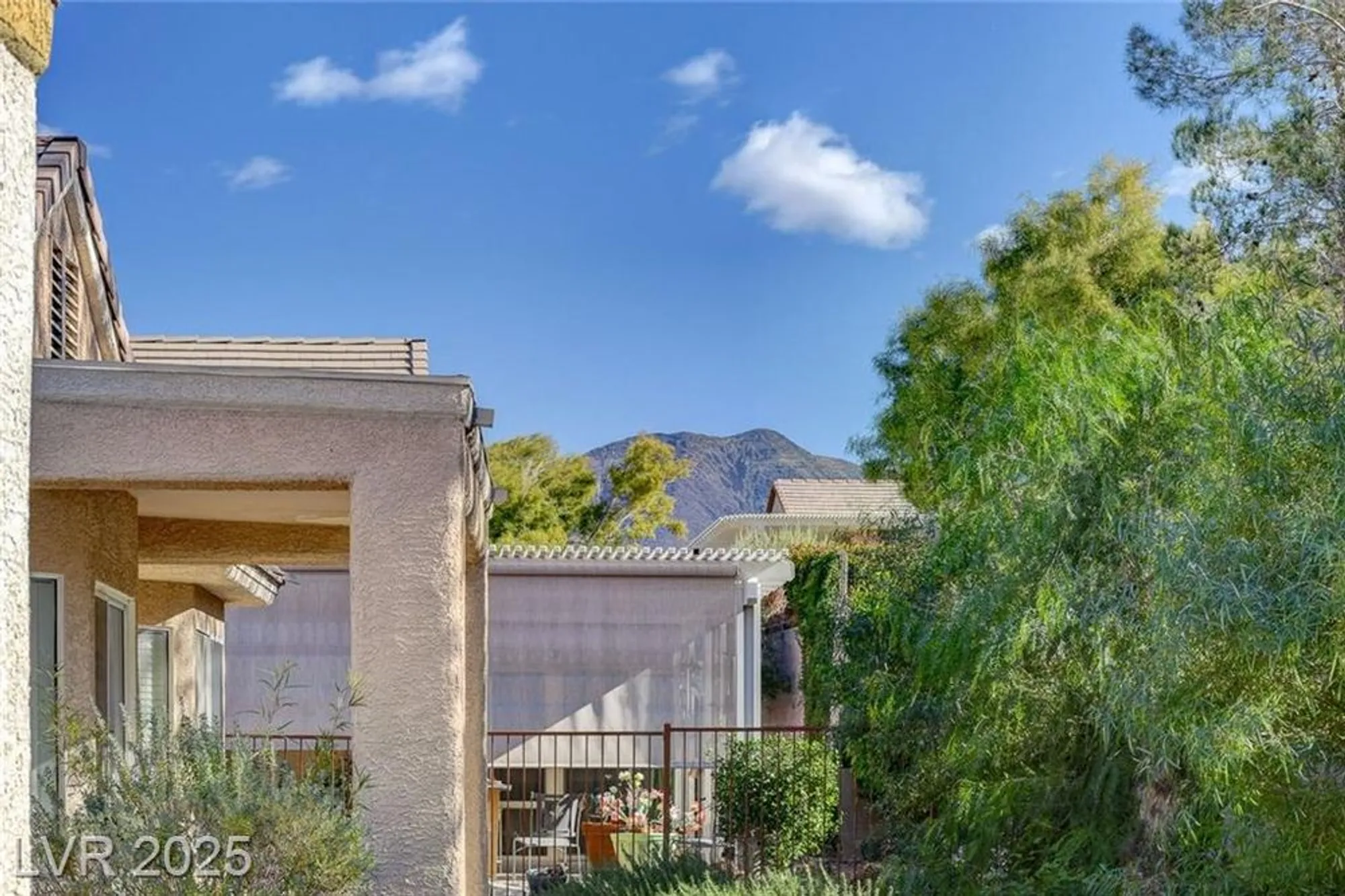 Property Slideshow image 37 of 45 | 2839 sapphire desert dr, Henderson, NV, 89052