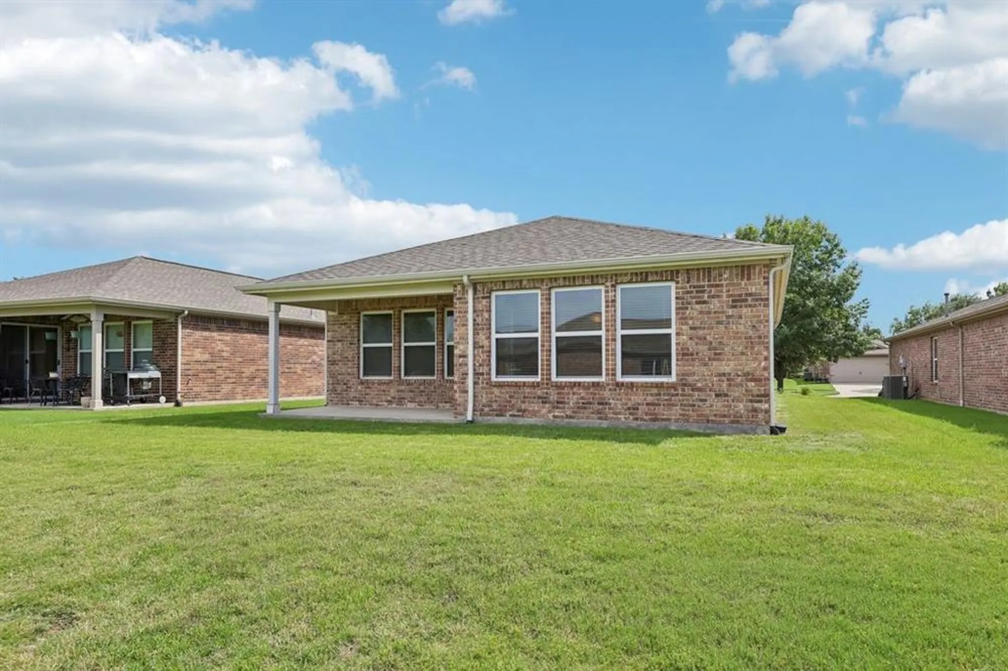 Property Slideshow image 34 of 36 | 7850 estancia dr, Frisco, TX, 75036