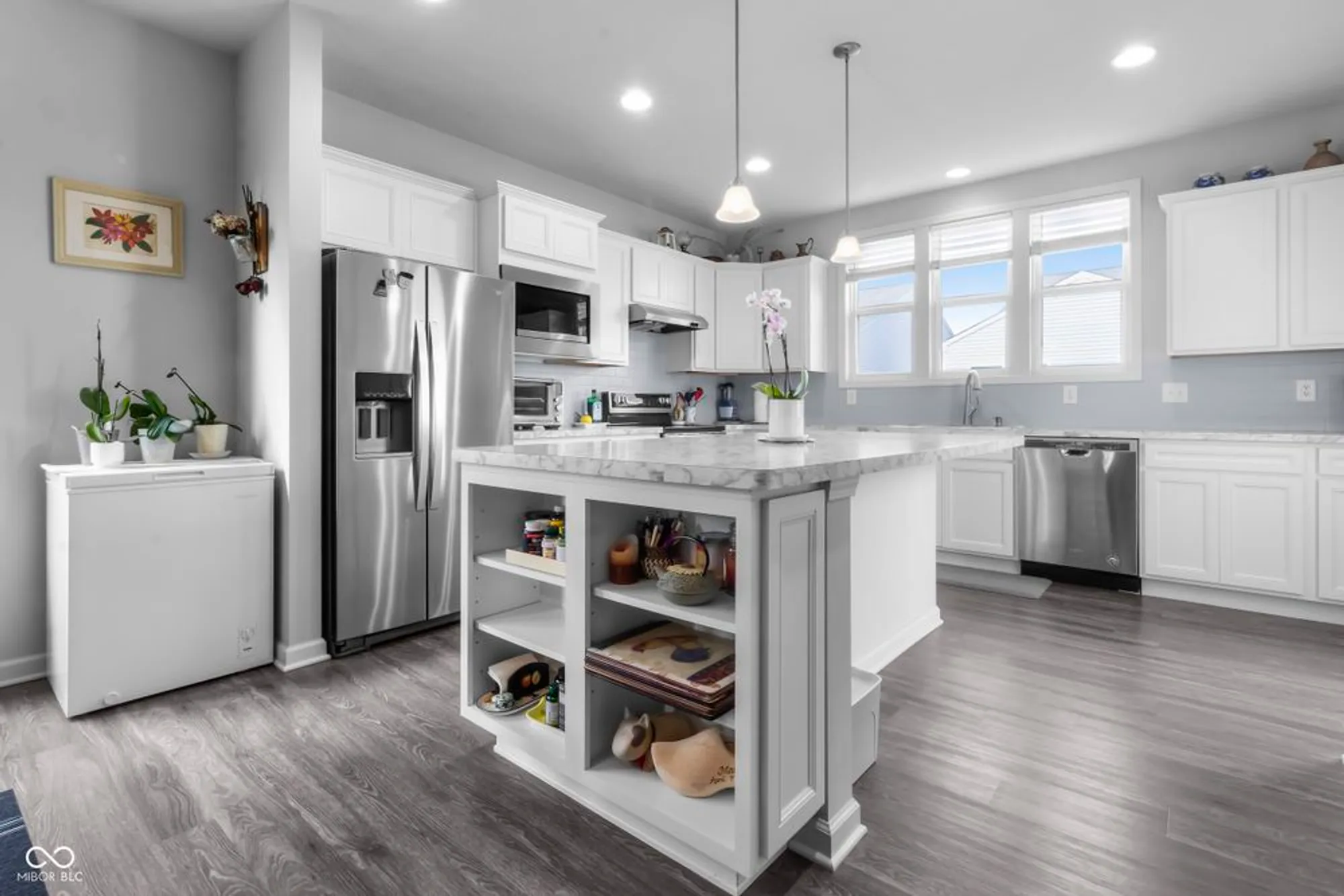 Property Slideshow image 10 of 52 | 13456 ravenswood trl, Fishers, IN, 46037