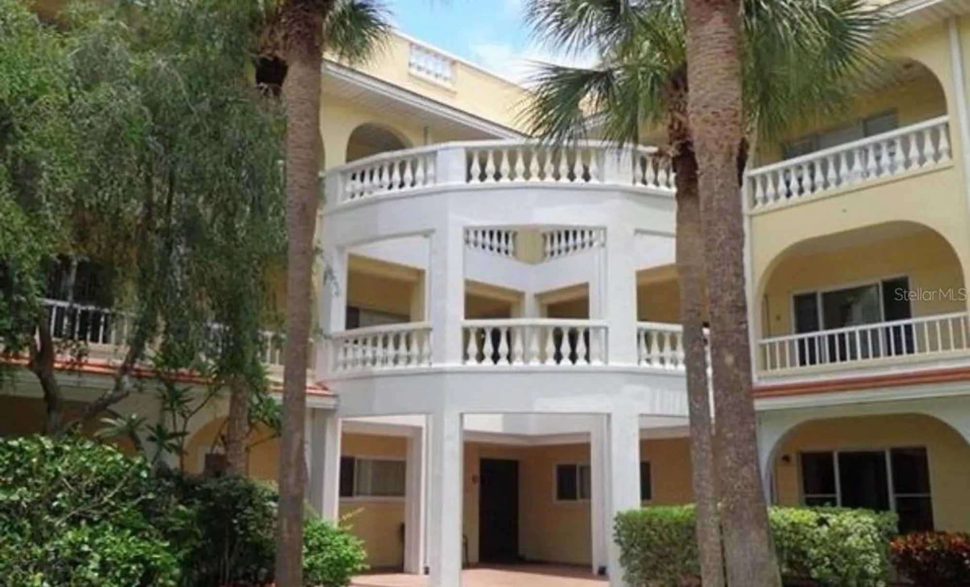 Property Slideshow image 1 of 46 | 2222 norwegian dr apt 48, Clearwater, FL, 33763