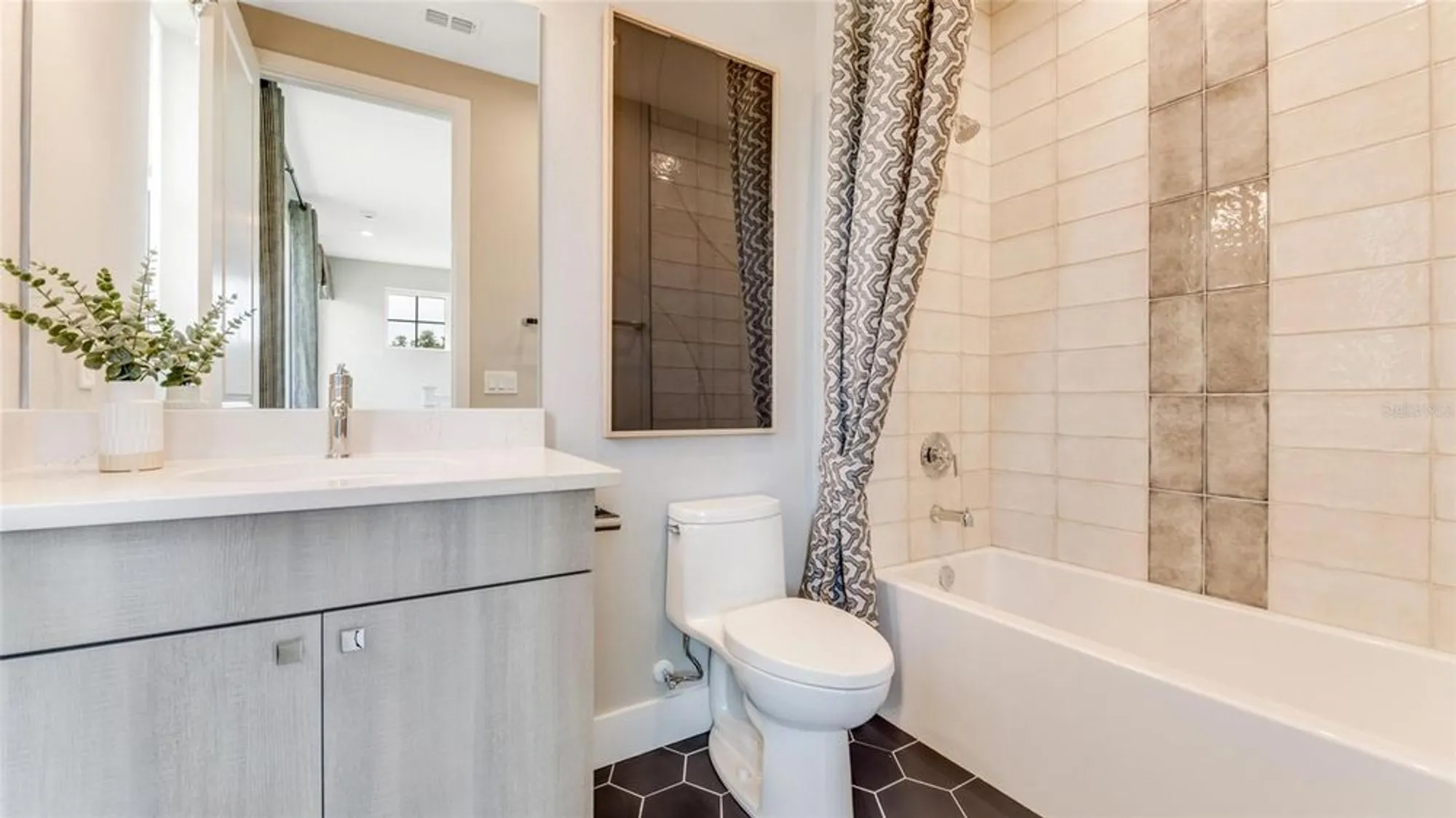 Property Slideshow image 23 of 30 | 1304 club cresswind way, Deland, FL, 32724