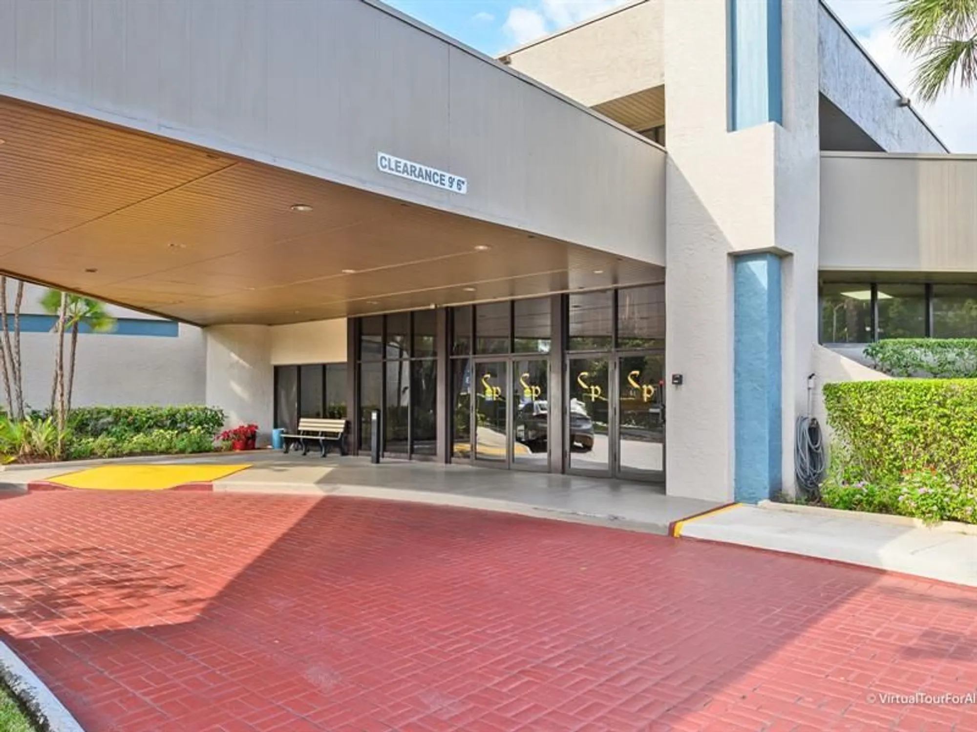 Property Slideshow image 39 of 51 | 1101 colony point cir 422, Pembroke Pines, FL, 33026