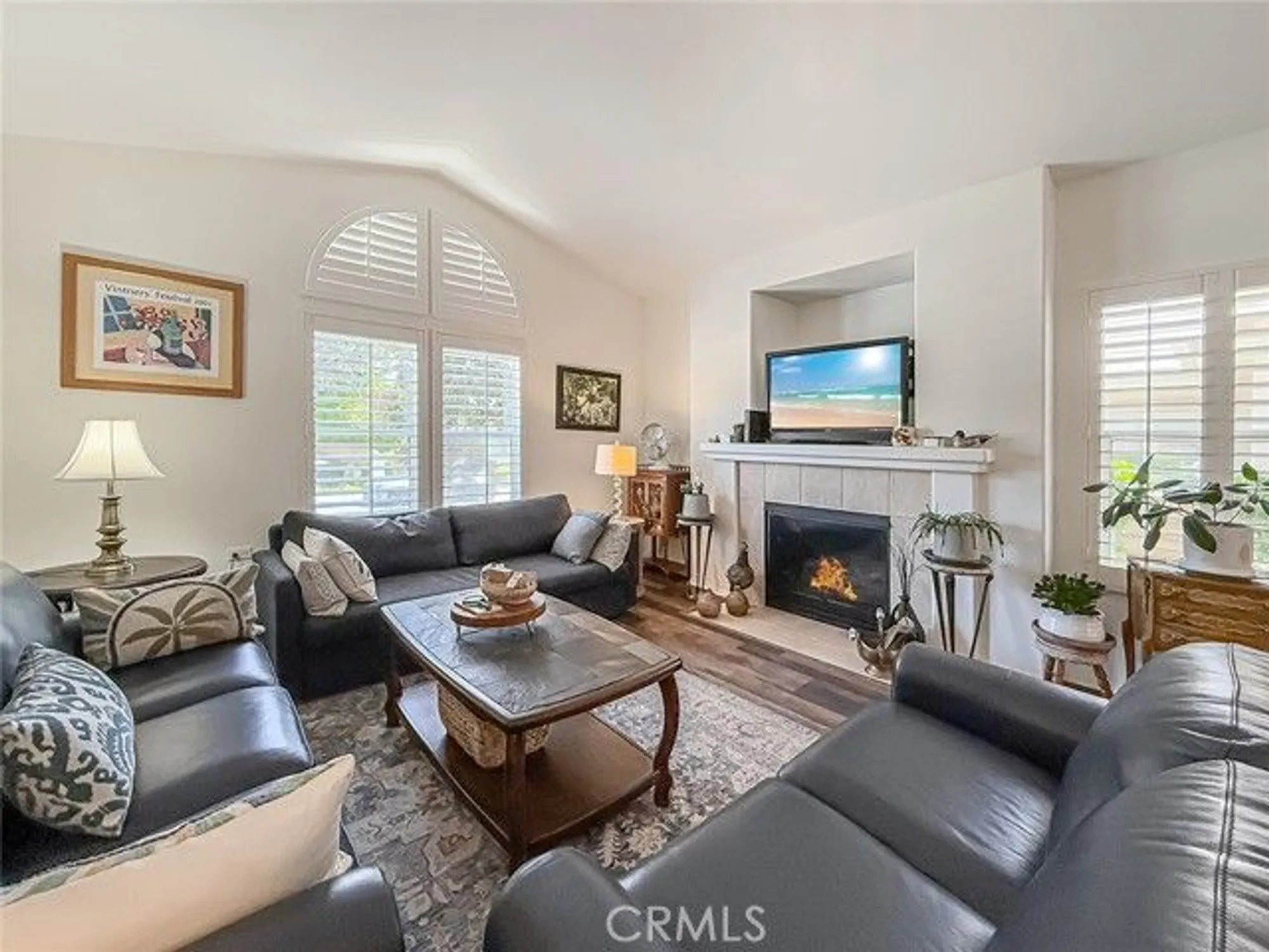 Property Slideshow image 9 of 47 | 2037 freesia ave, Simi Valley, CA, 93063